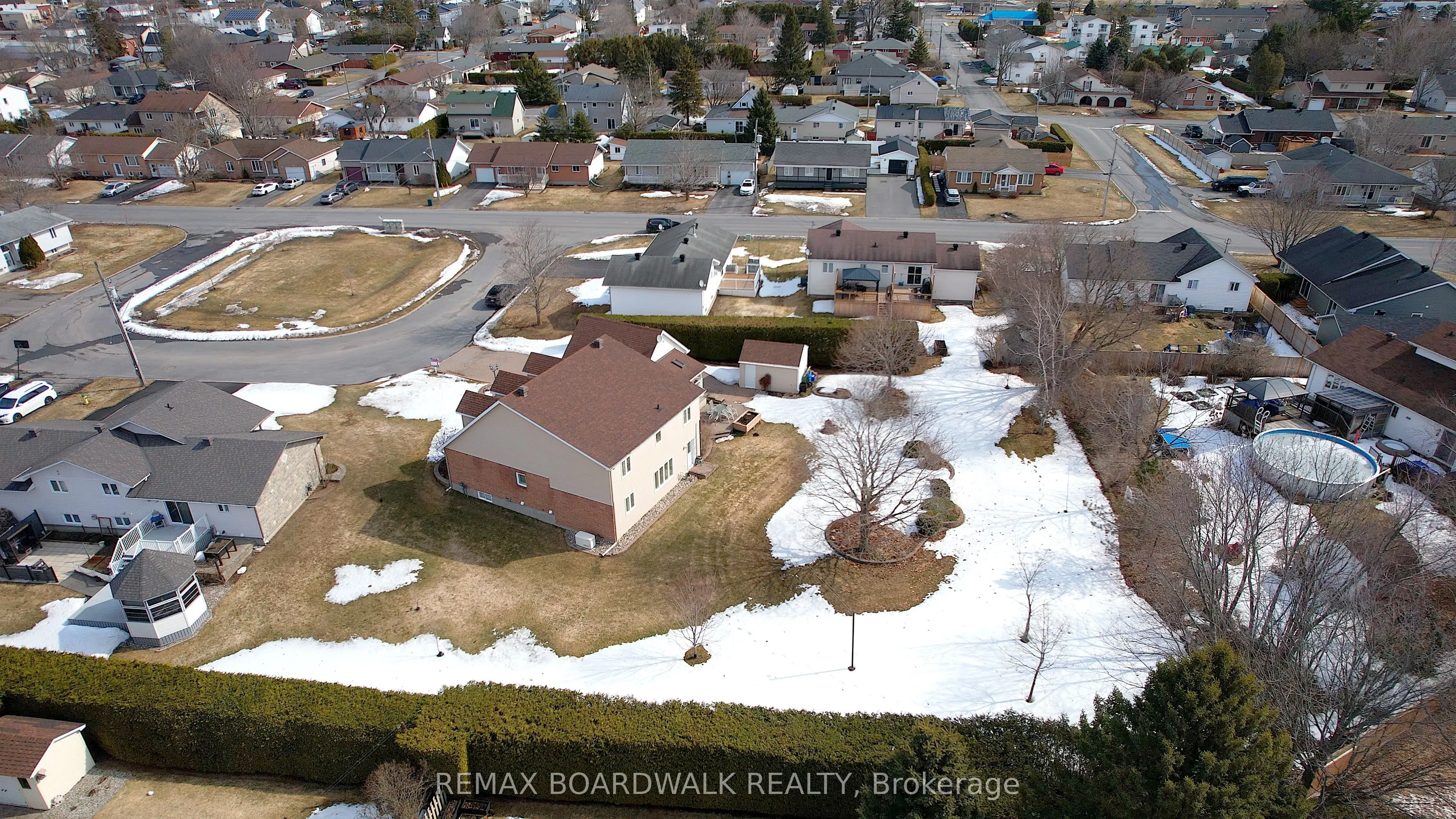 32 Faucher Boulevard