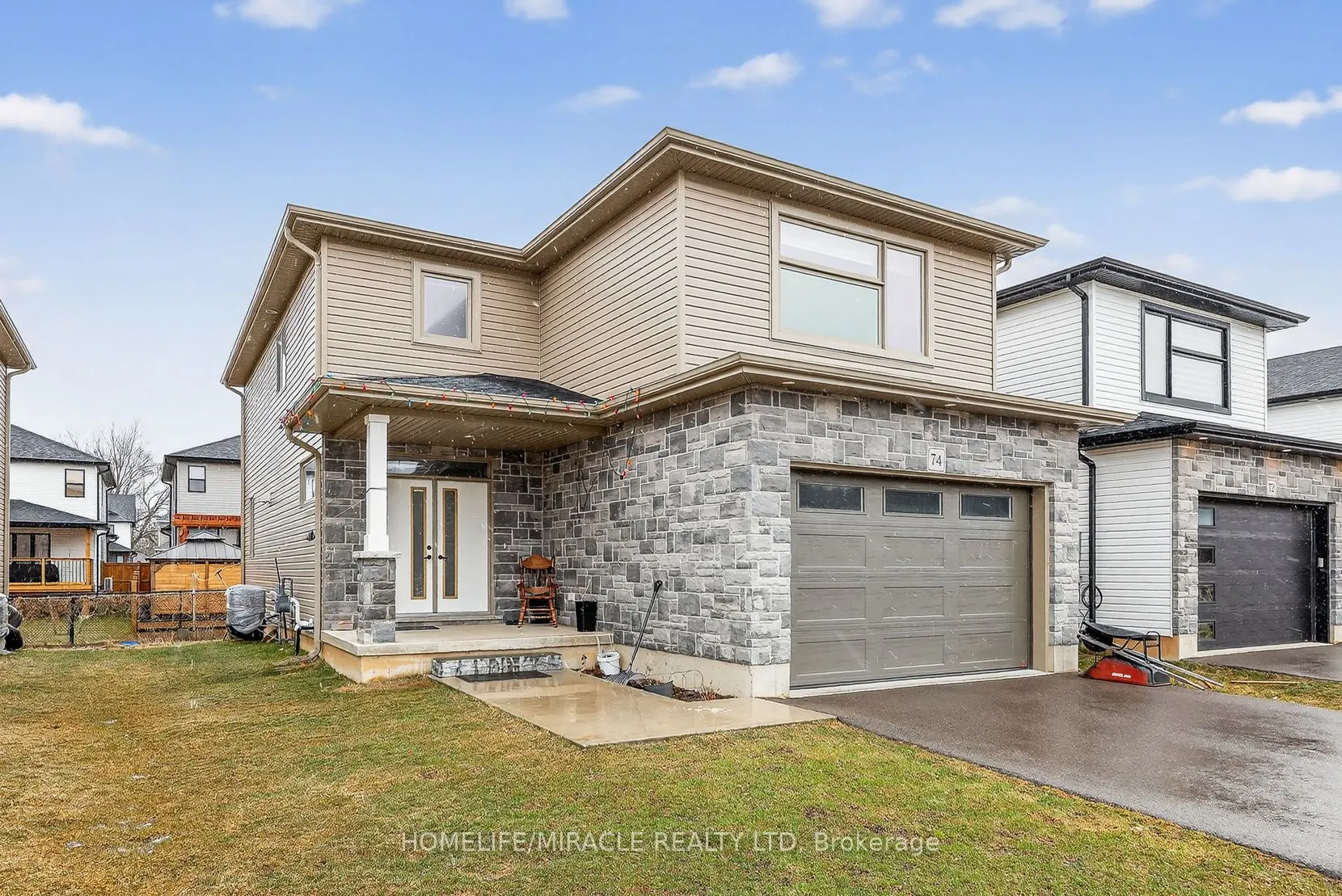 74 Cash Crescent