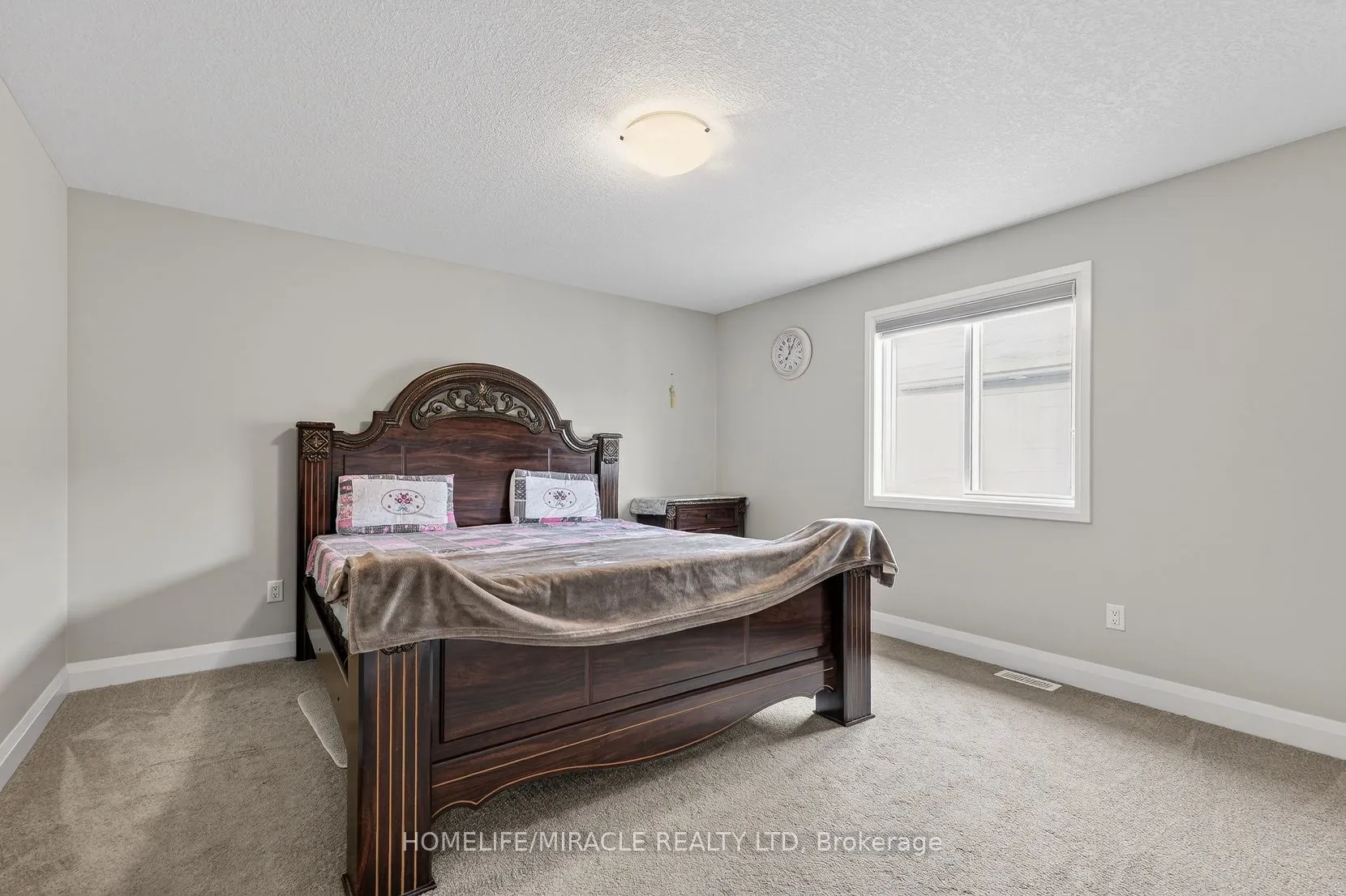 74 Cash Crescent