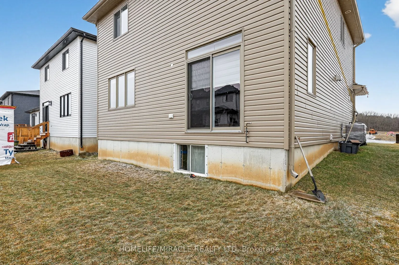 74 Cash Crescent