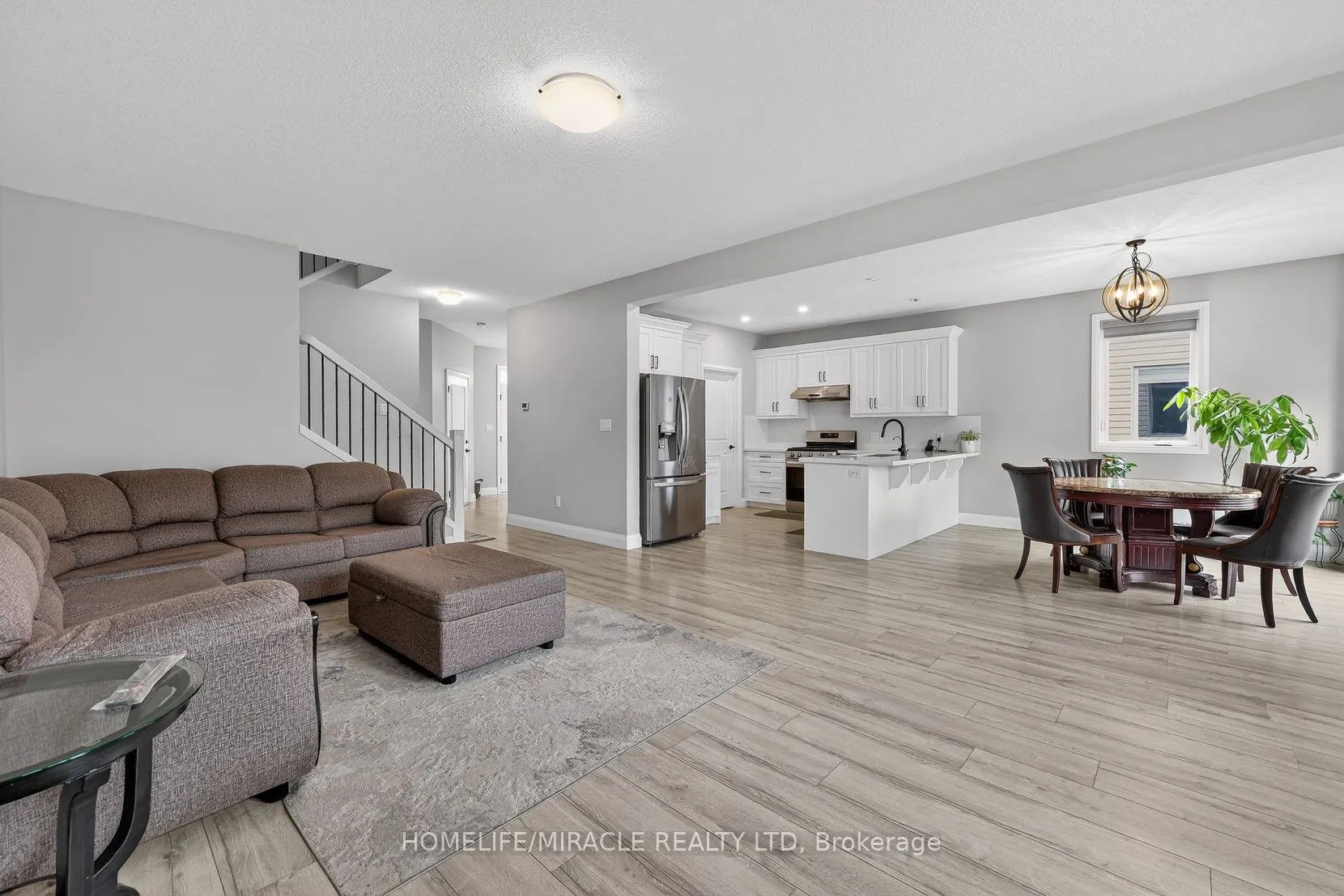 74 Cash Crescent