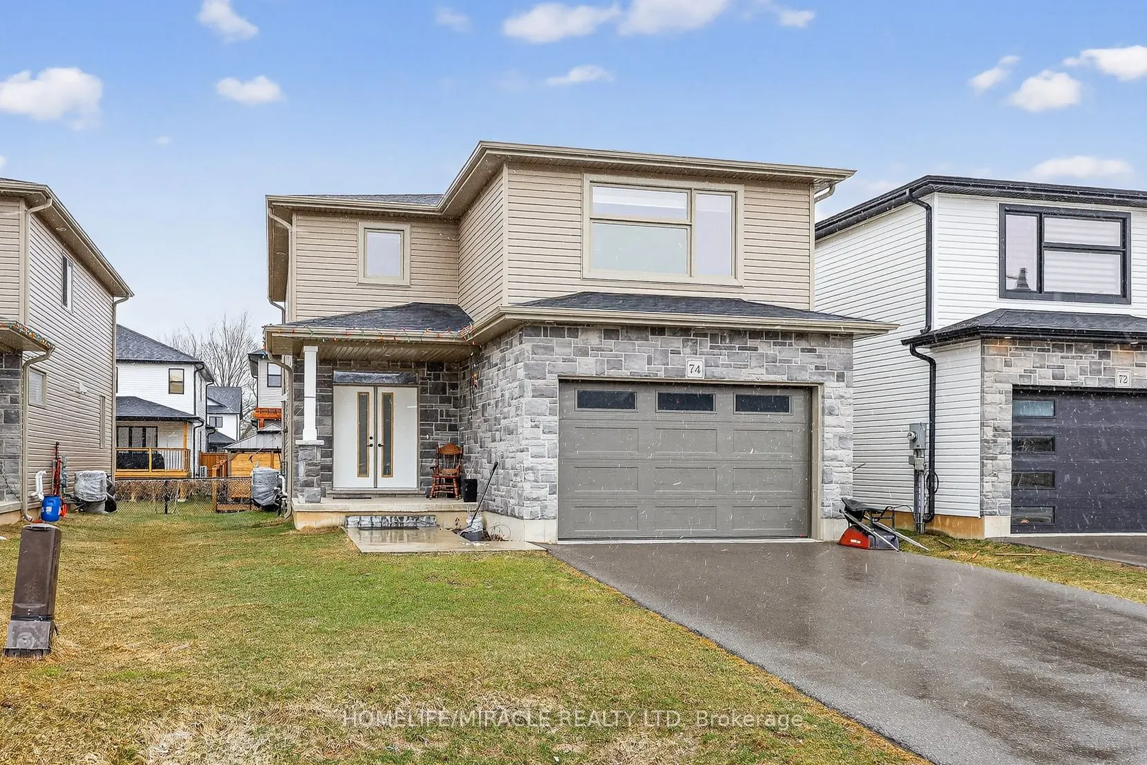 74 Cash Crescent