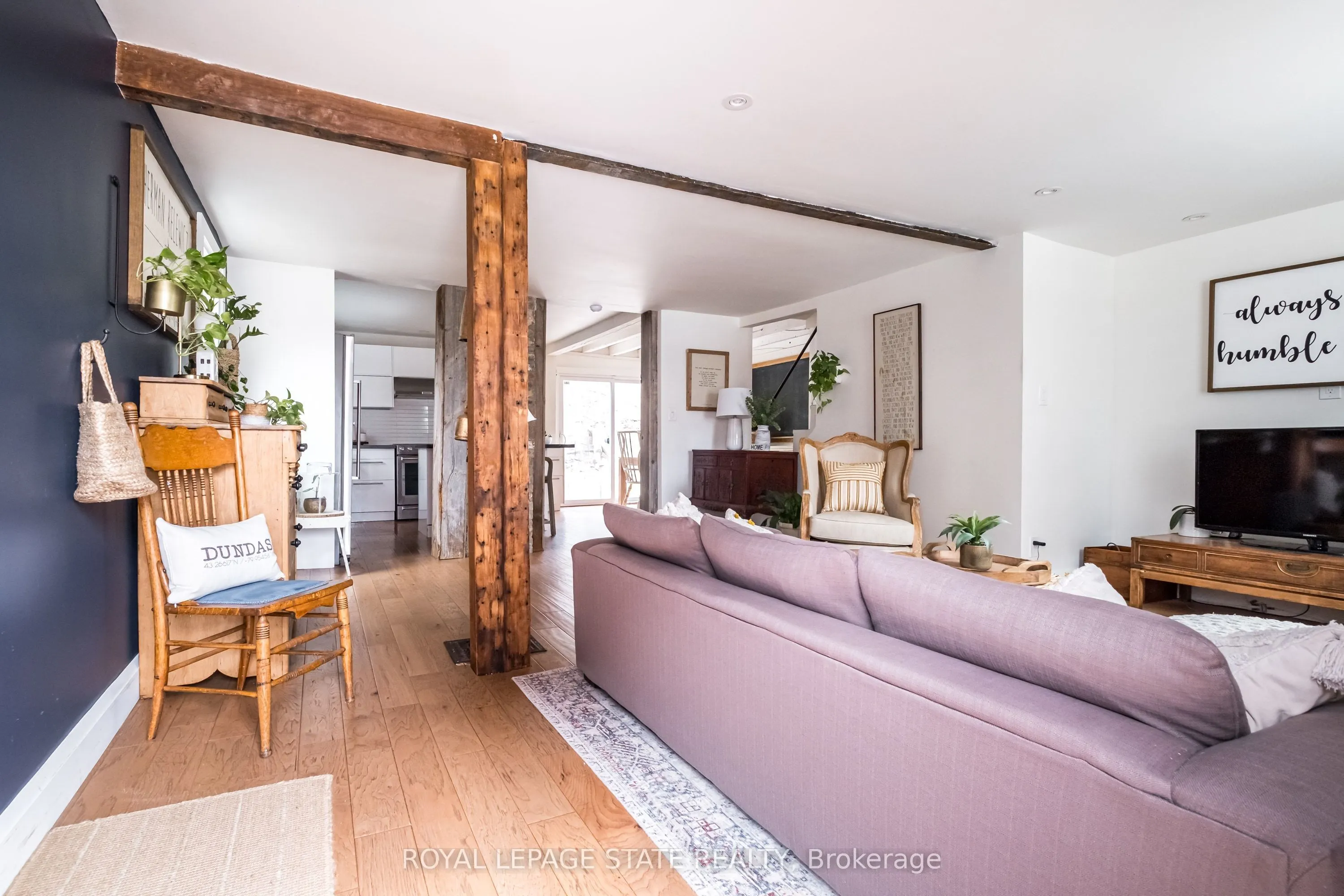 39 Park Street E