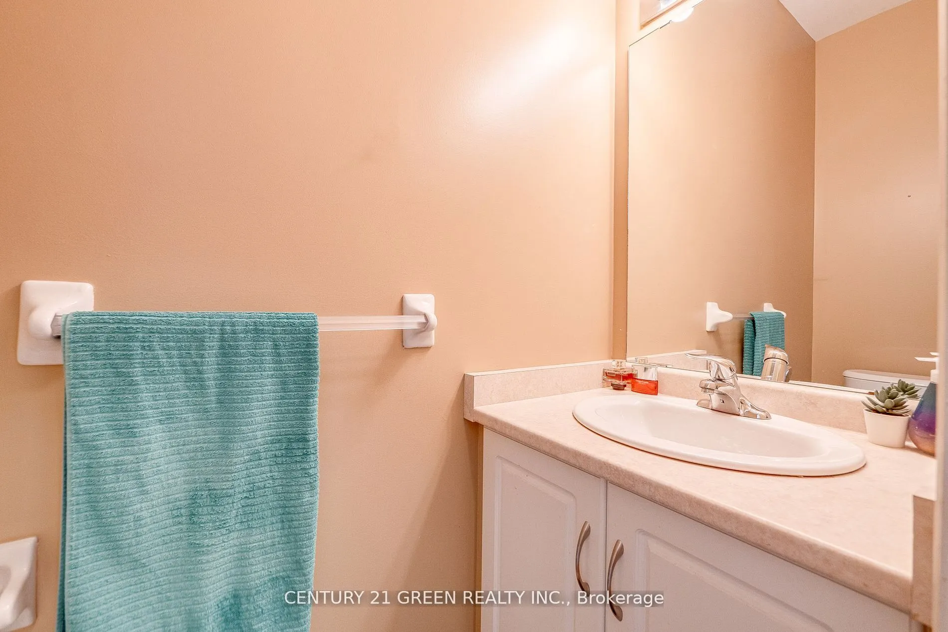 18 Palacebeach Trail