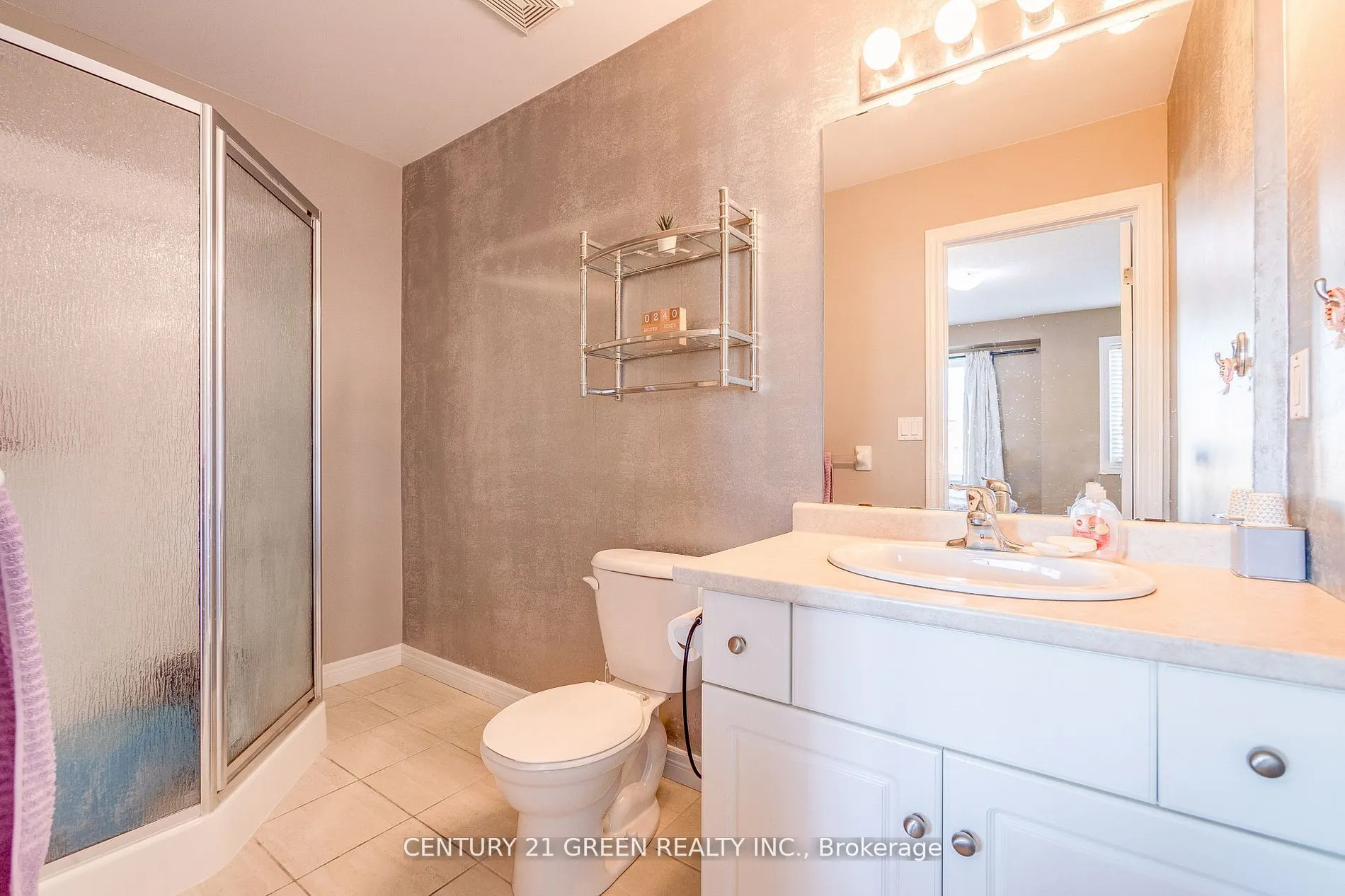 18 Palacebeach Trail