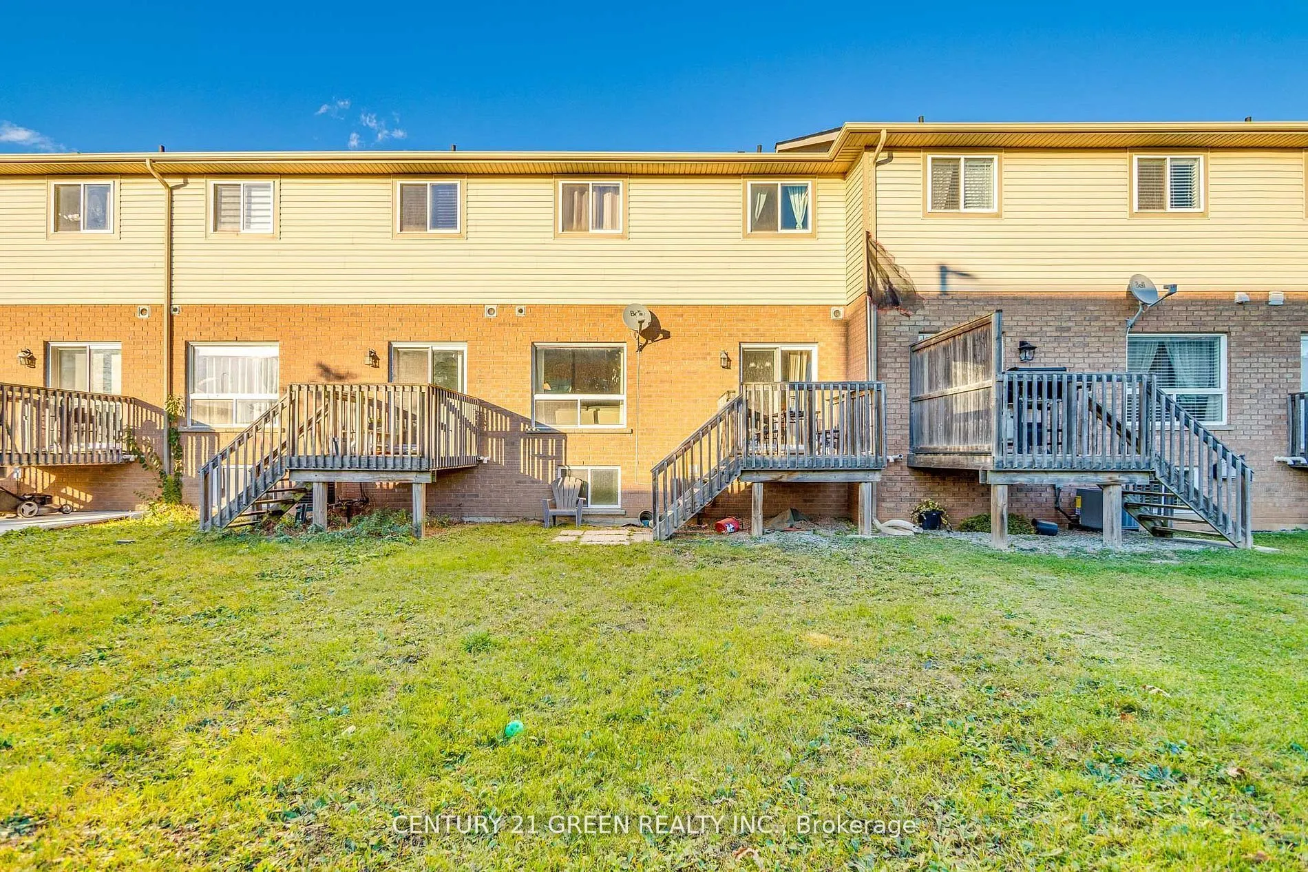 18 Palacebeach Trail
