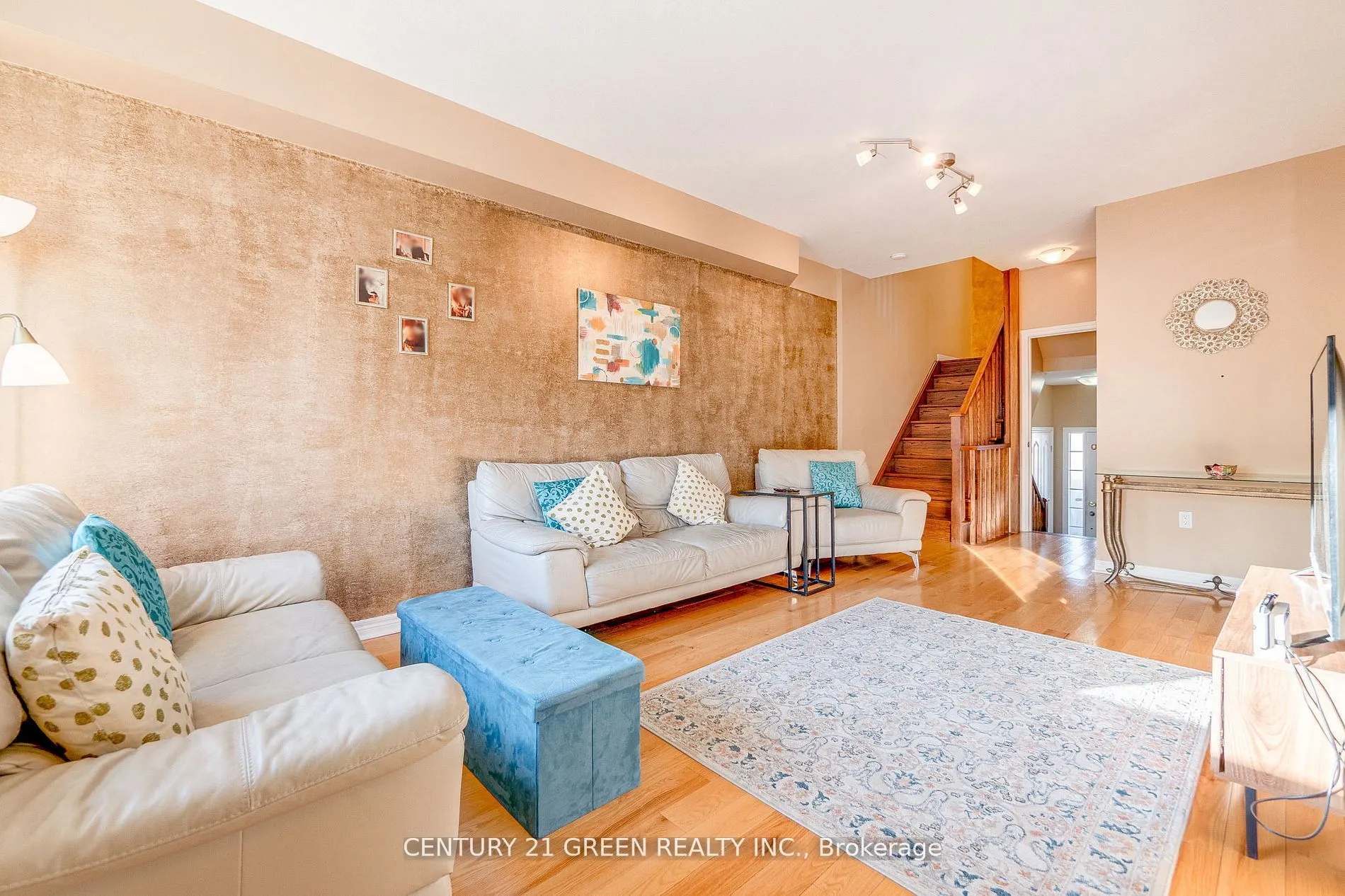 18 Palacebeach Trail
