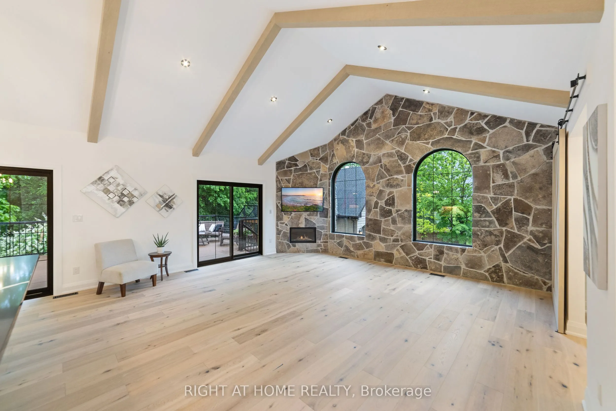 515 Hamilton Drive