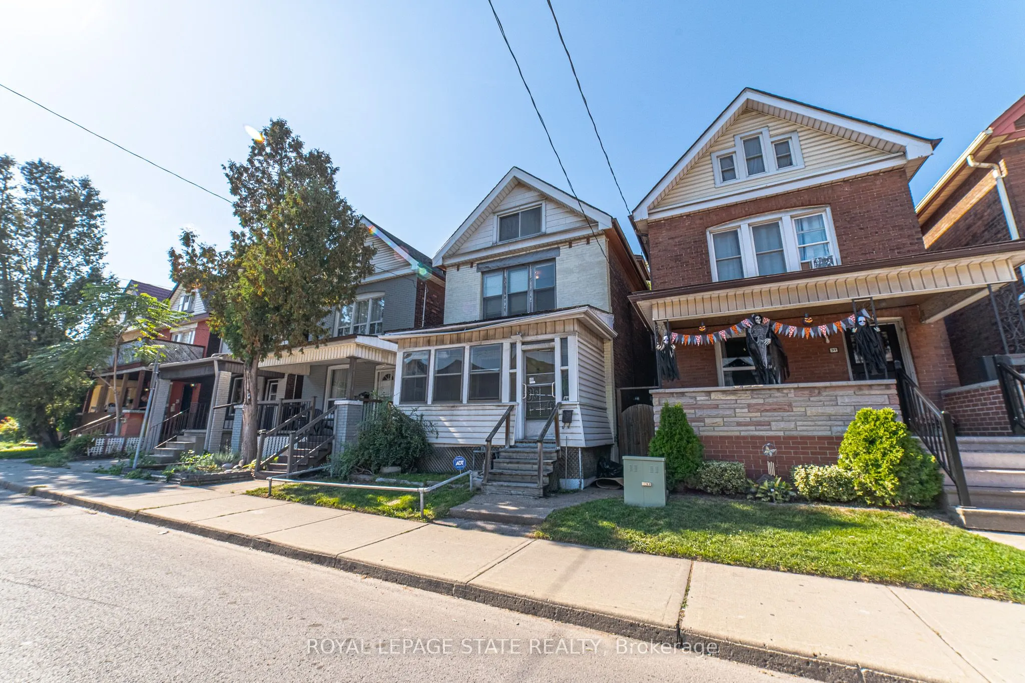 35 Sherman Avenue N