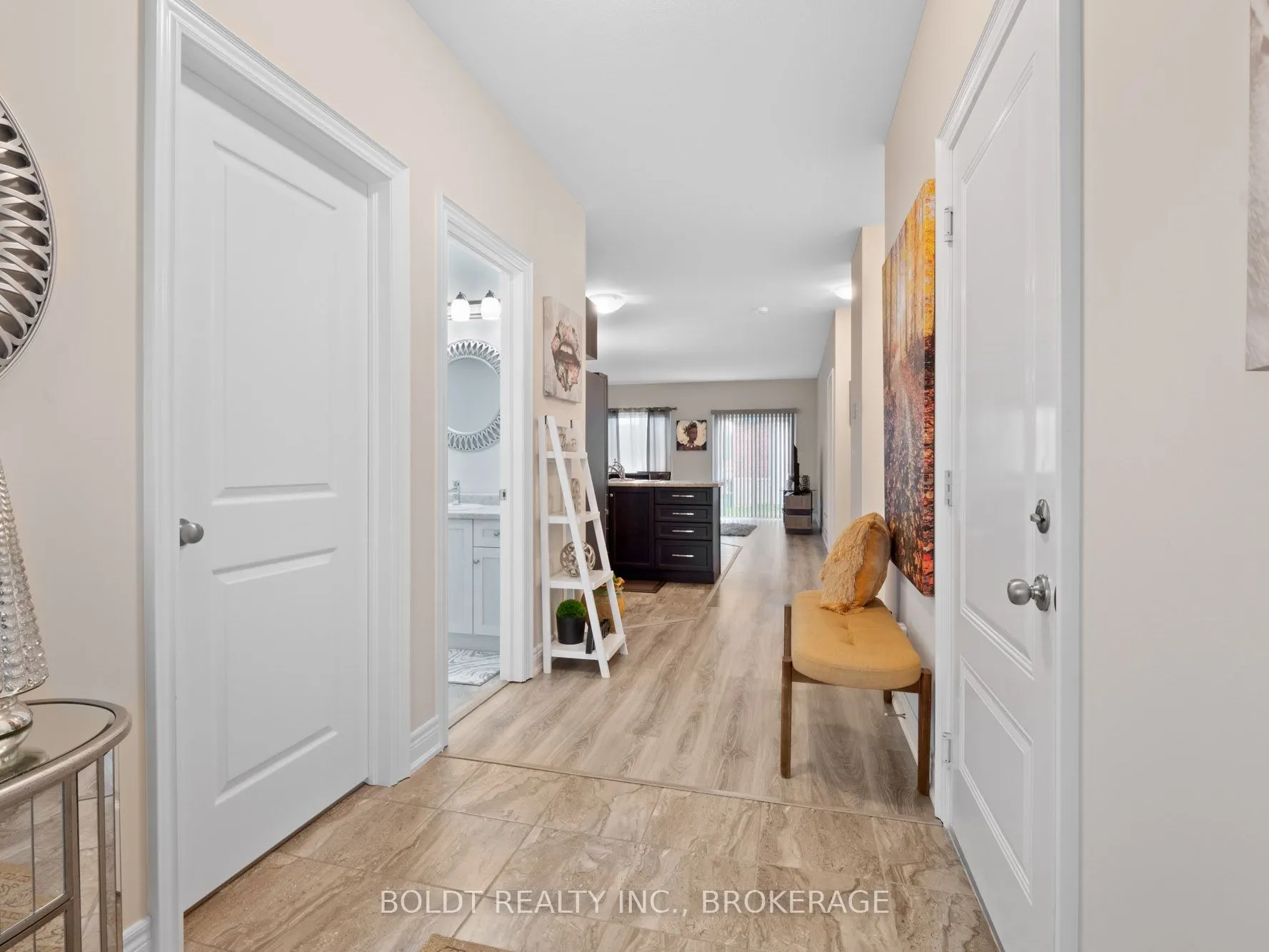 412 Hummel Crescent