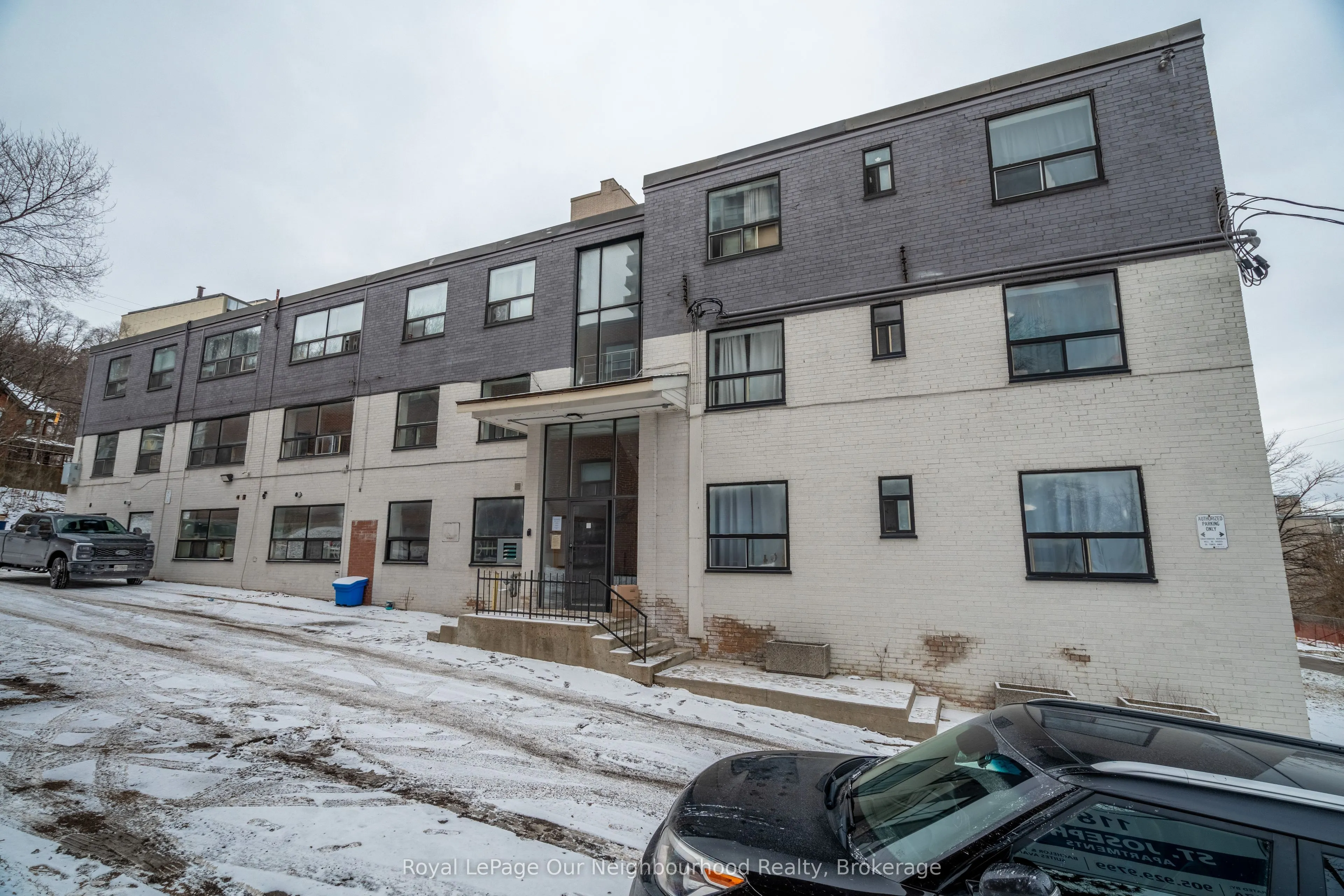 112 St. Joseph's Drive #307