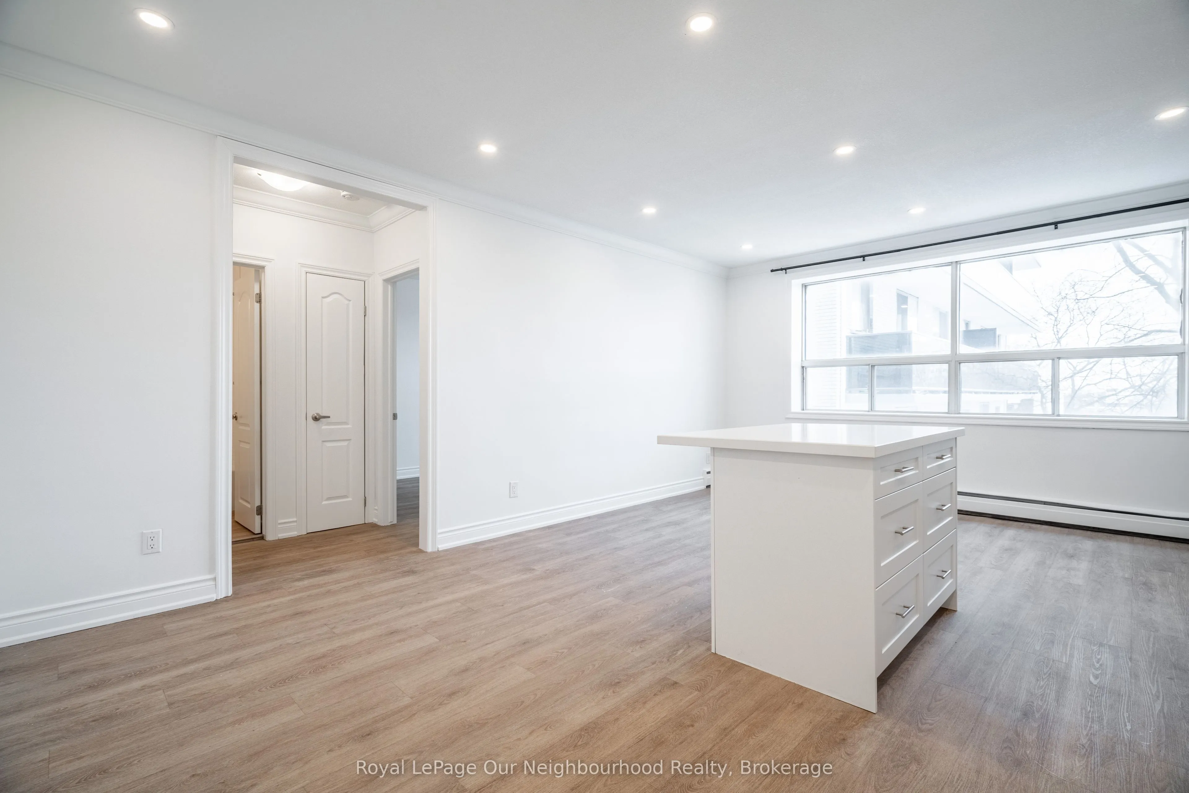 112 St. Joseph's Drive #307