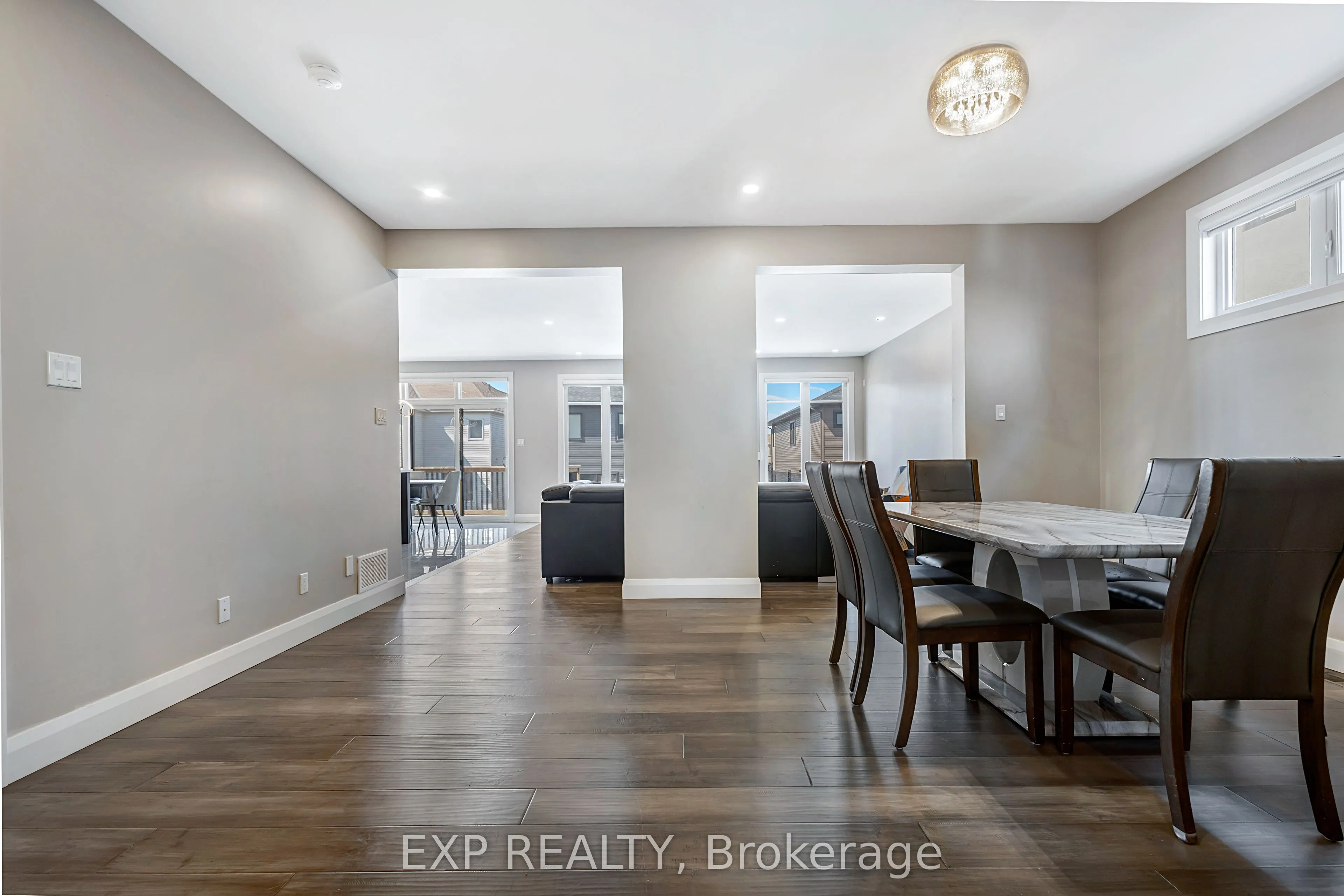 348 Abbeydale Circle