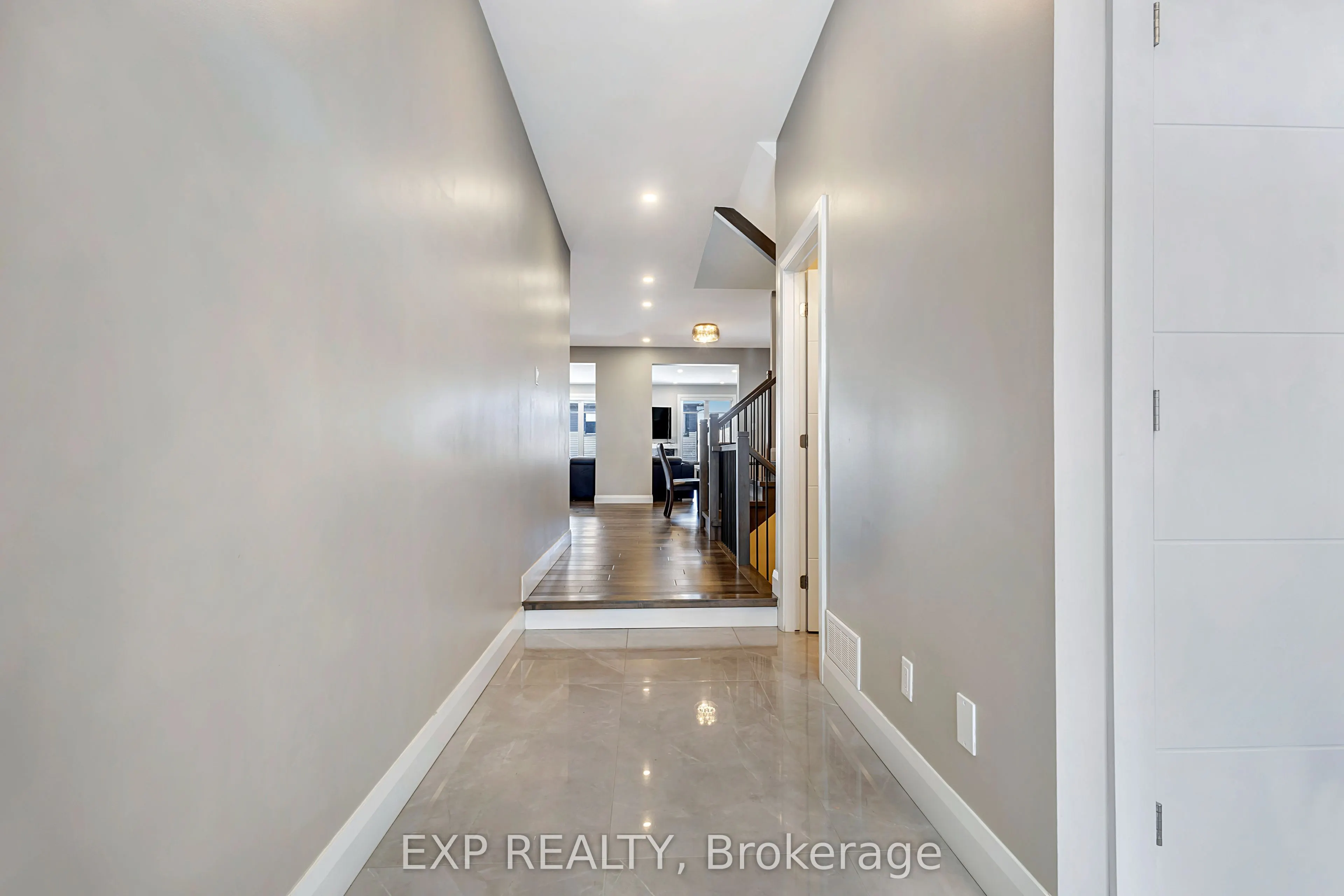348 Abbeydale Circle