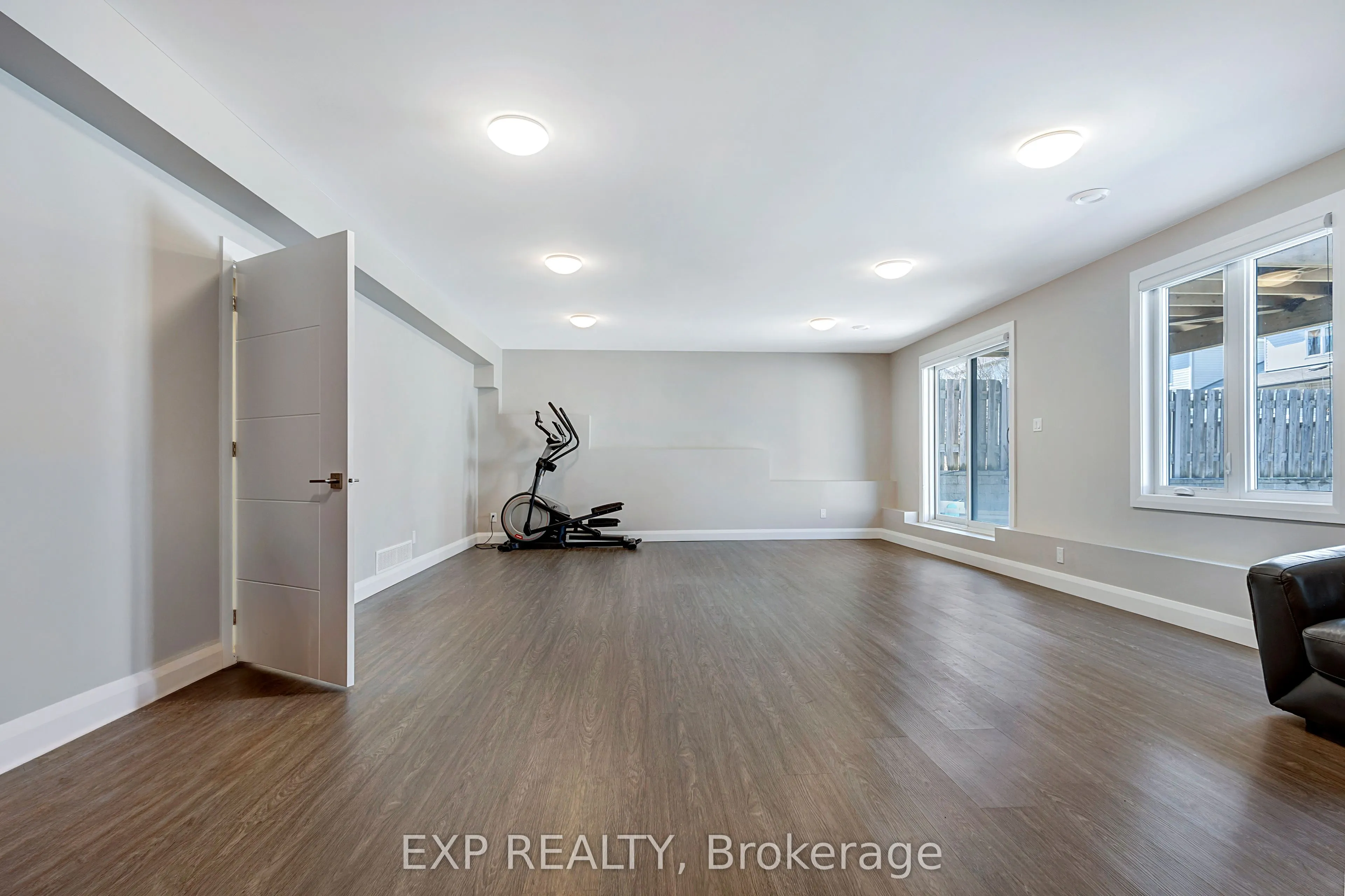 348 Abbeydale Circle