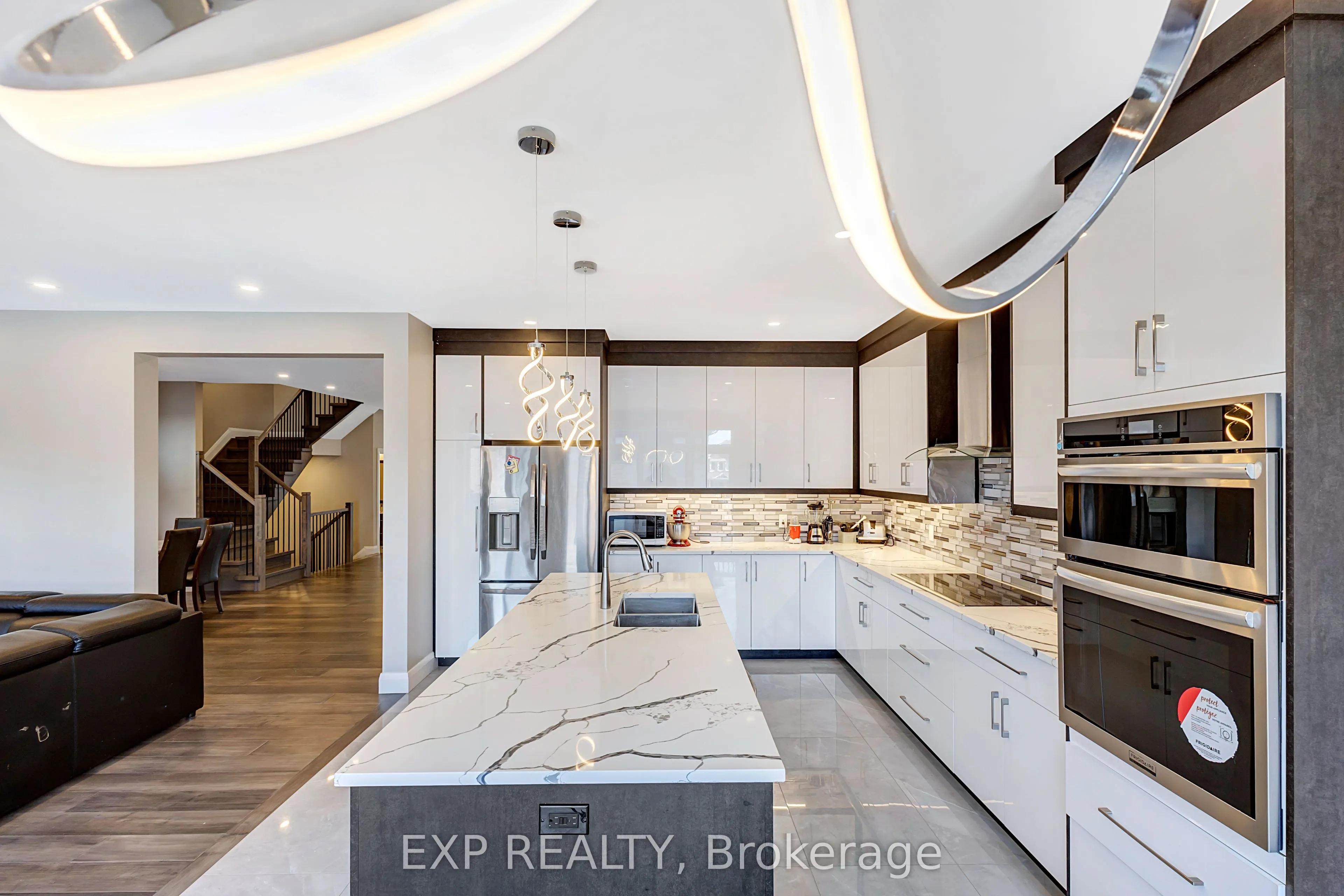 348 Abbeydale Circle