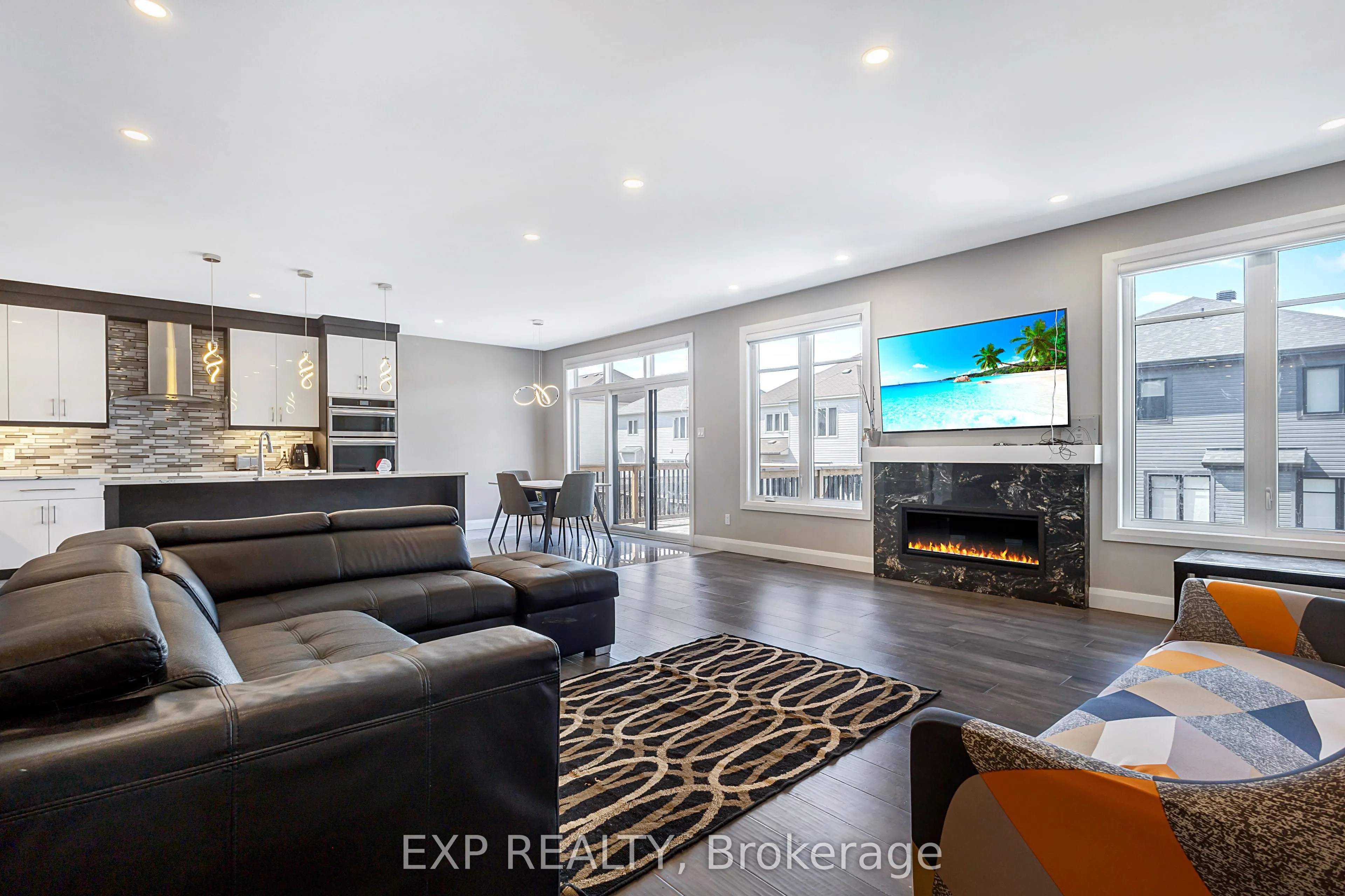 348 Abbeydale Circle
