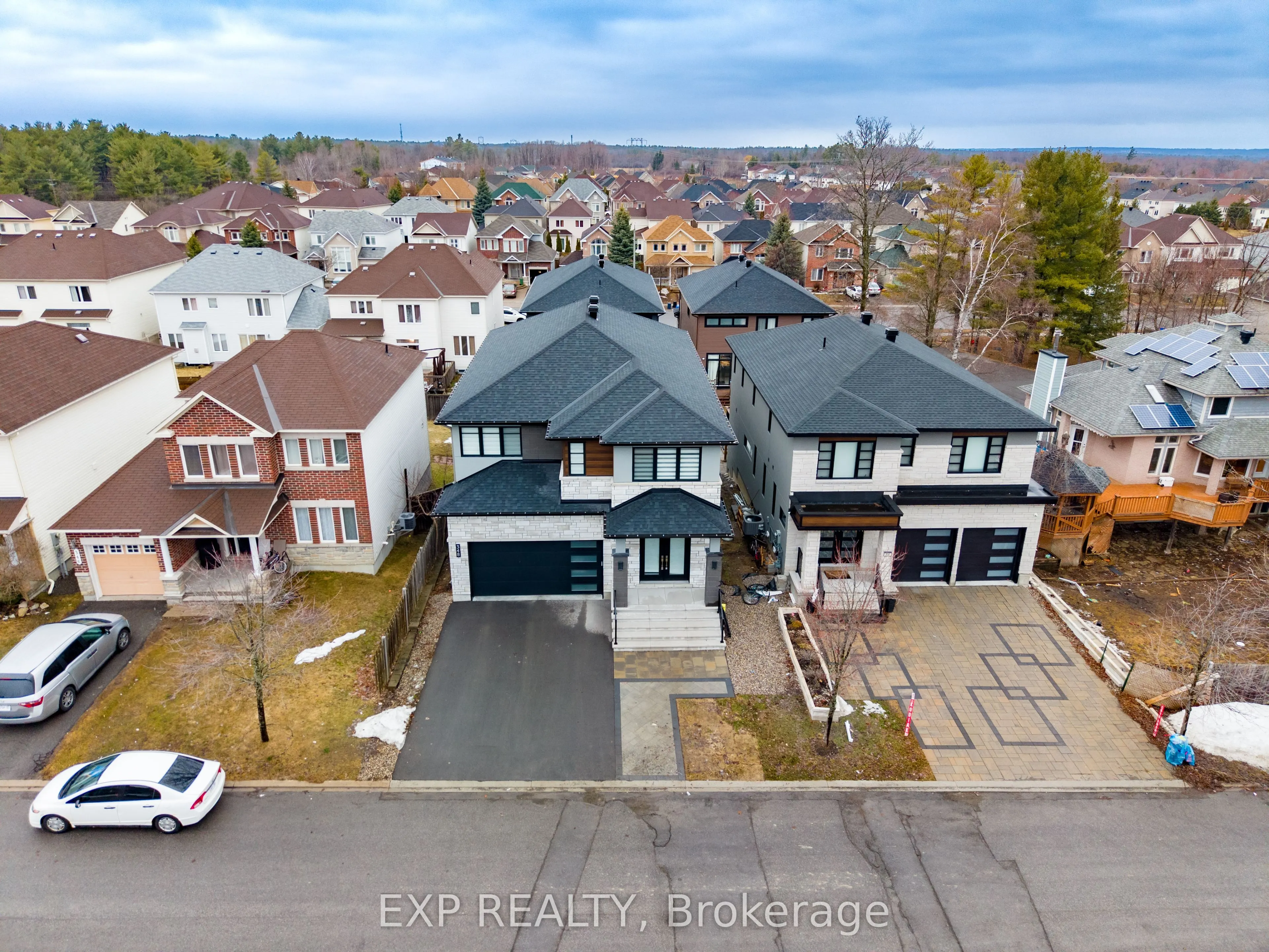348 Abbeydale Circle
