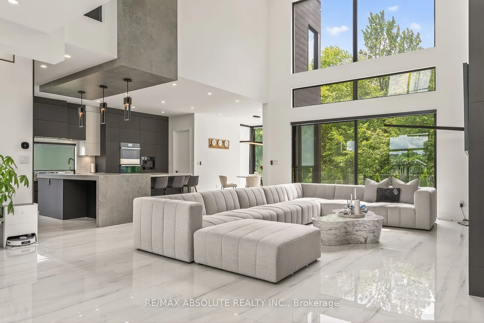 553 SHOREWAY Drive