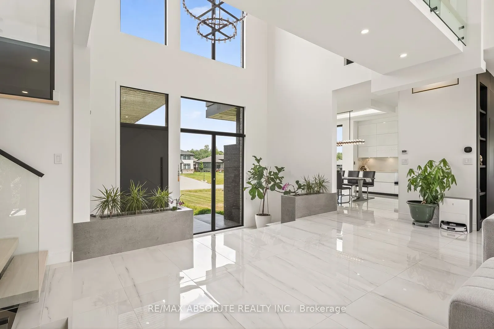 553 SHOREWAY Drive