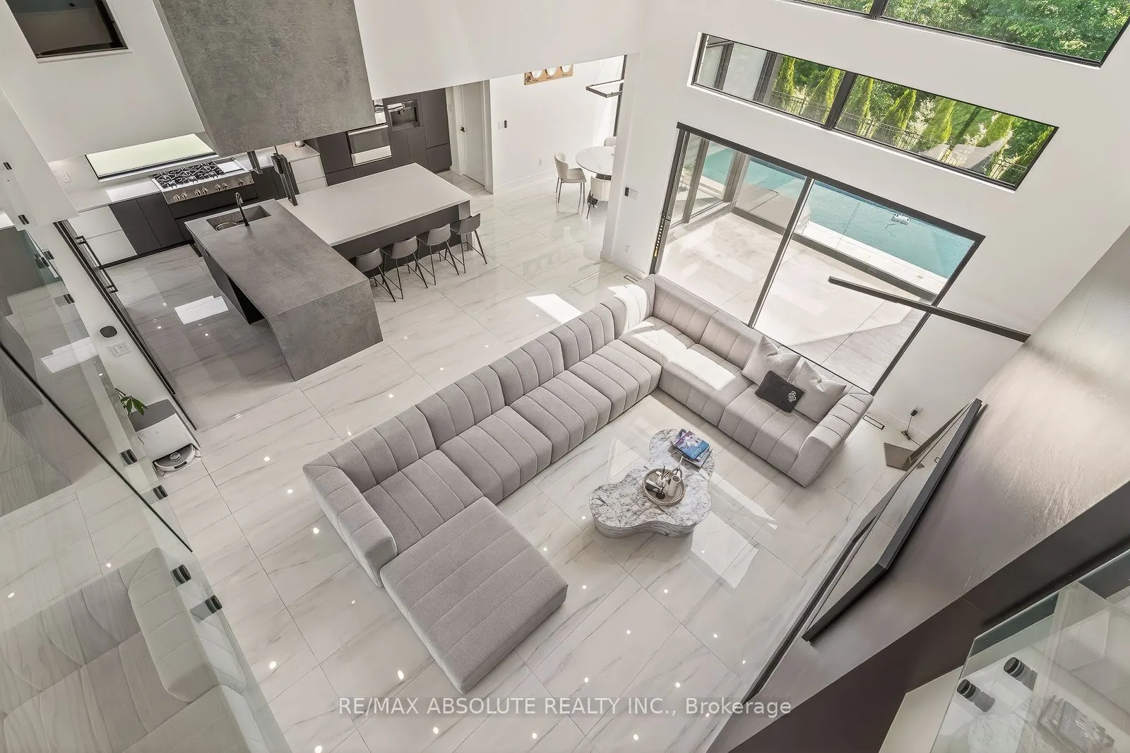 553 SHOREWAY Drive