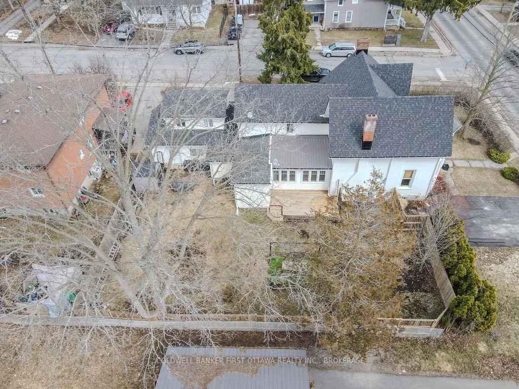 201 Bridge Street W