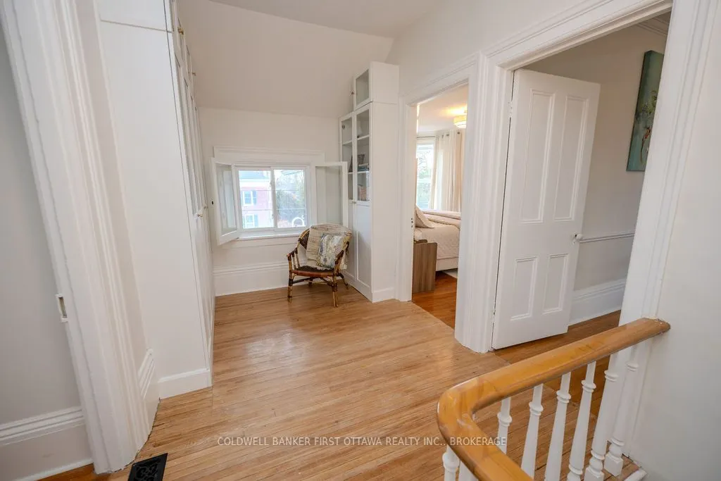 201 Bridge Street W