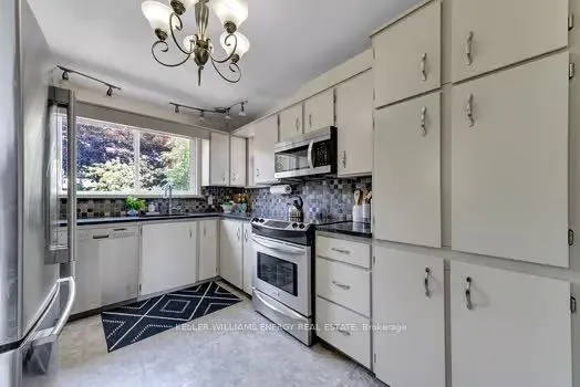 192 Grandview Drive