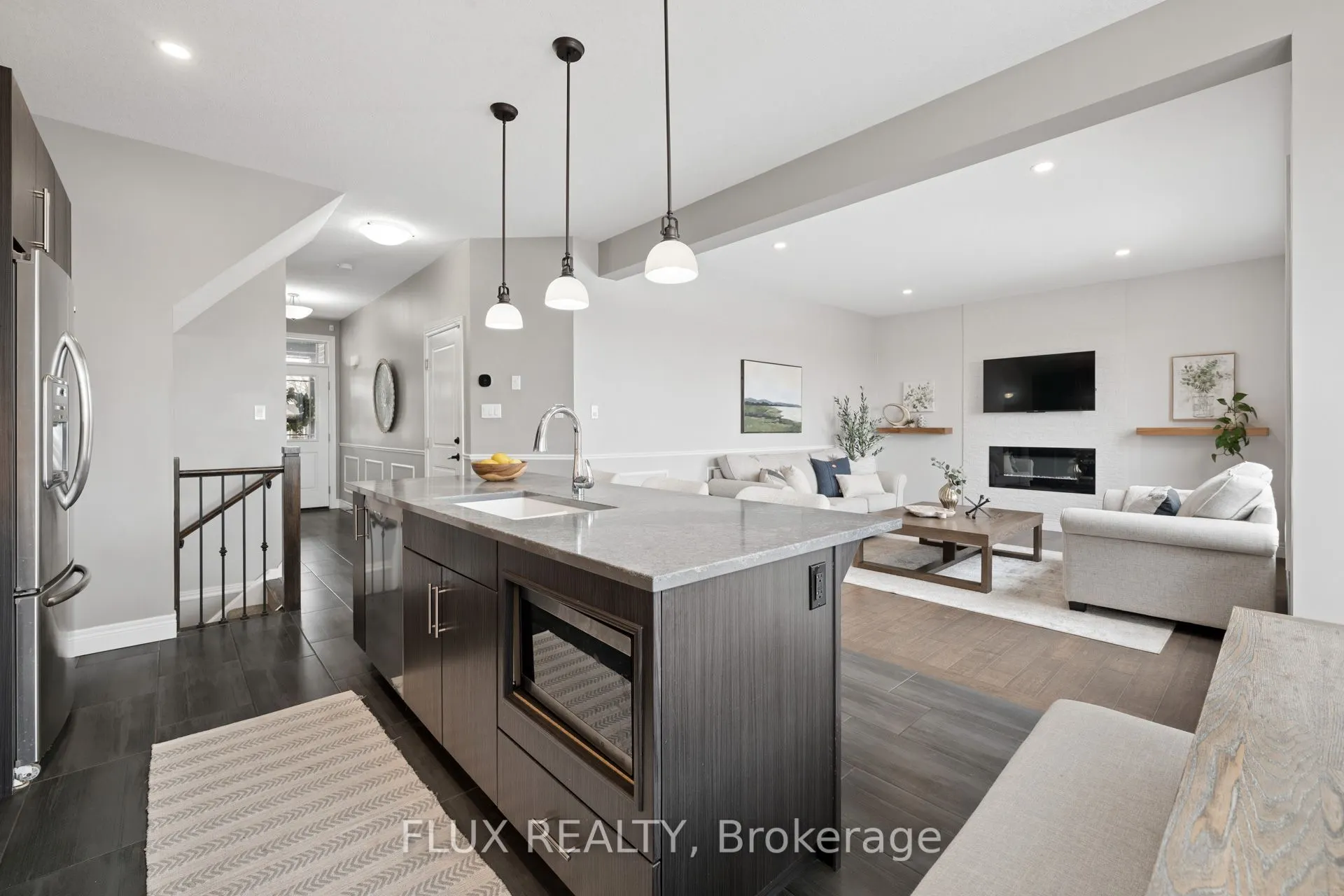 10 Sparrow Crescent