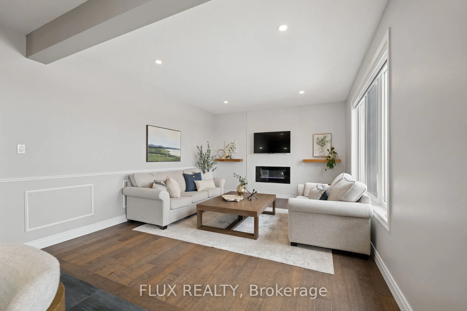 10 Sparrow Crescent