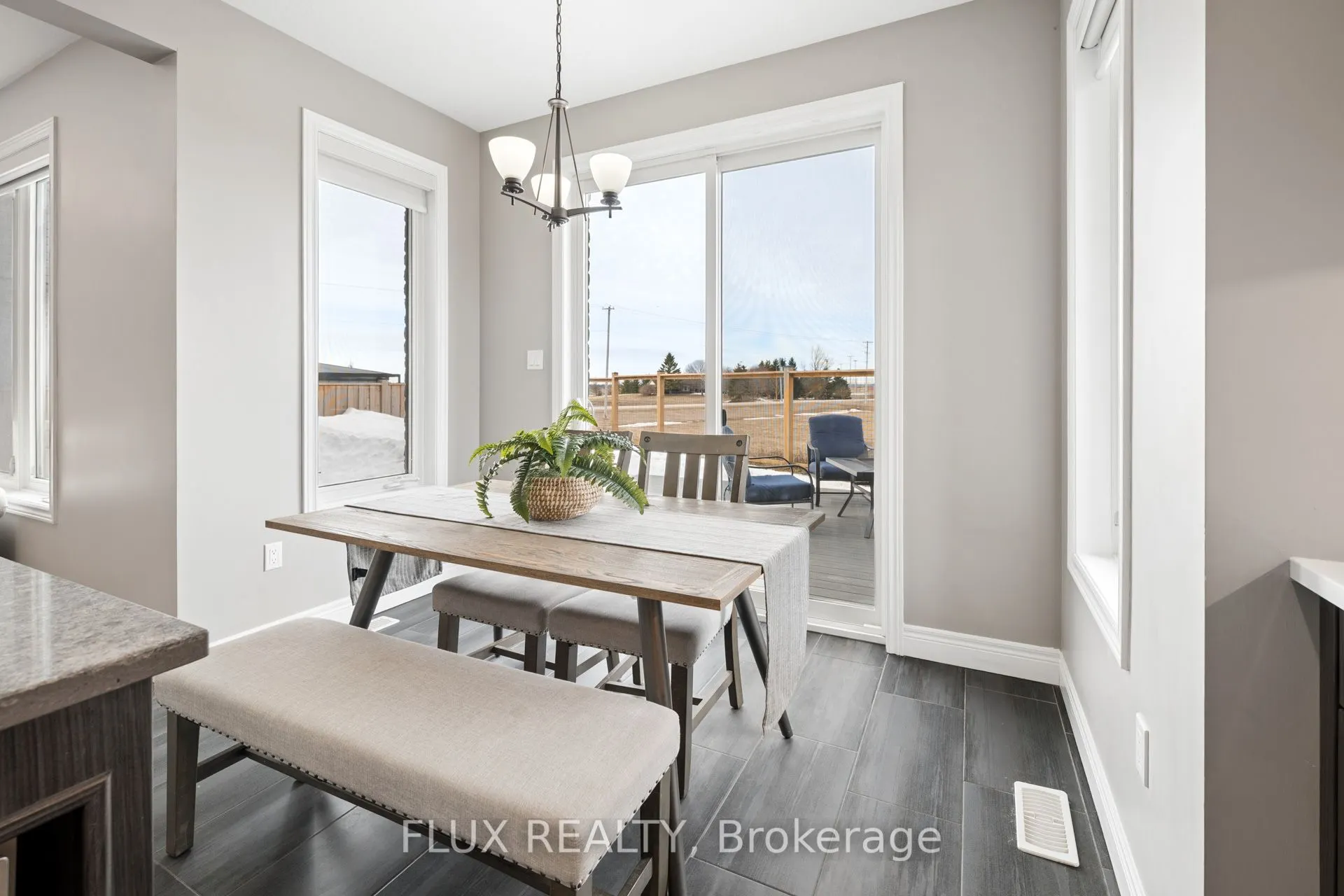 10 Sparrow Crescent