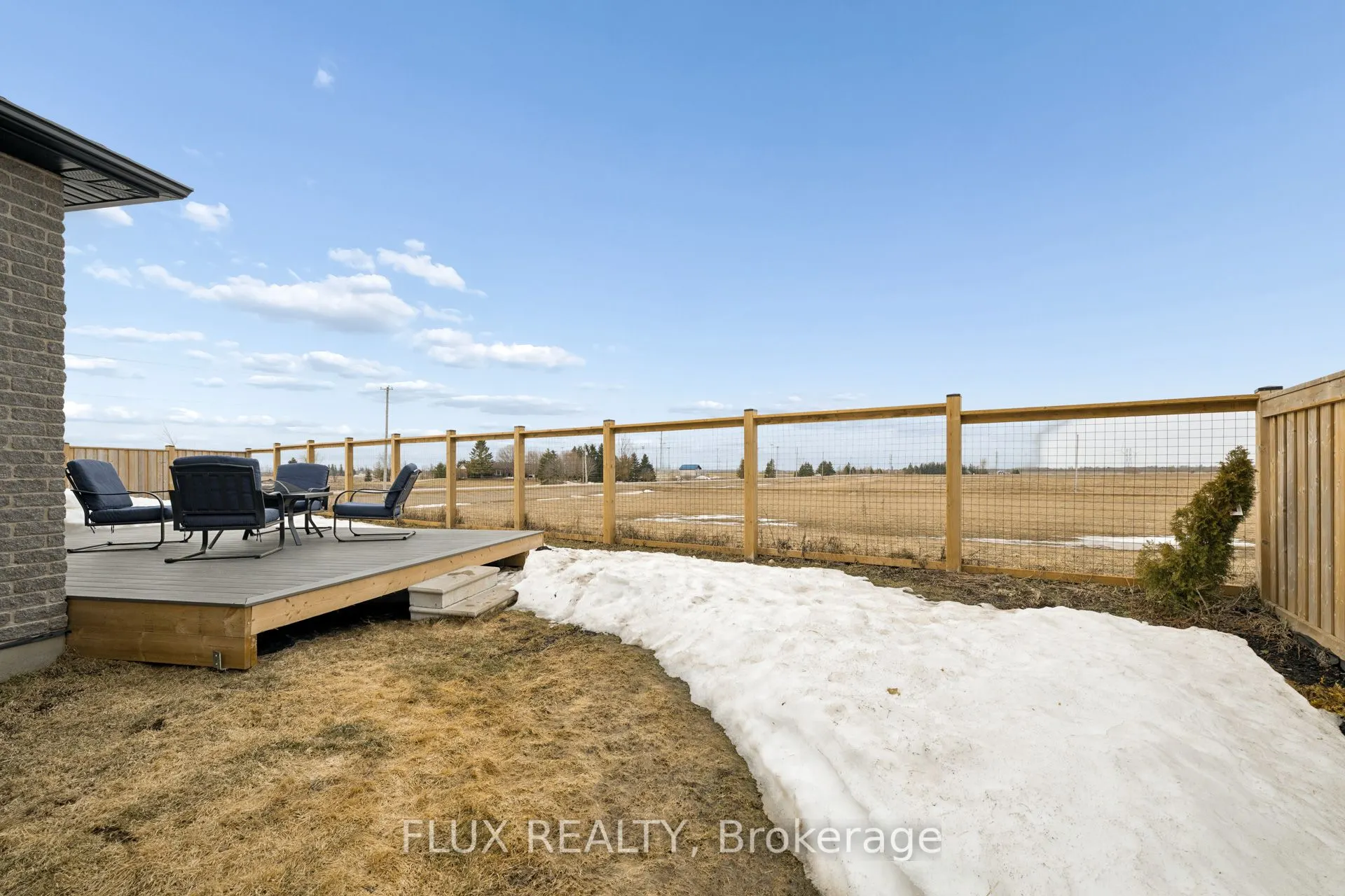 10 Sparrow Crescent
