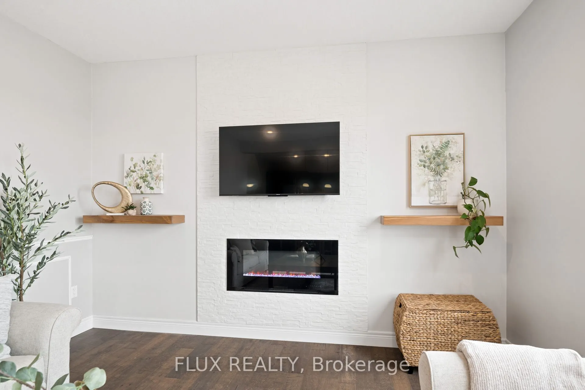 10 Sparrow Crescent