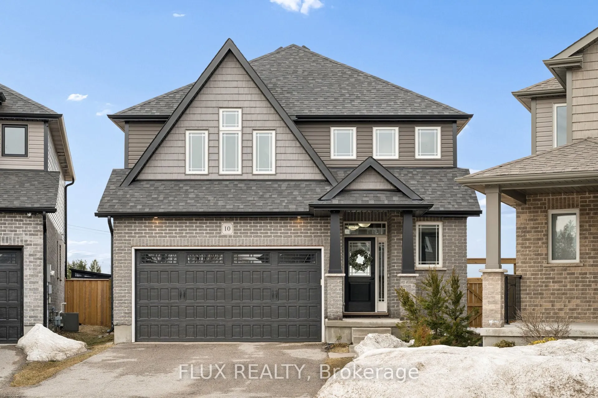 10 Sparrow Crescent