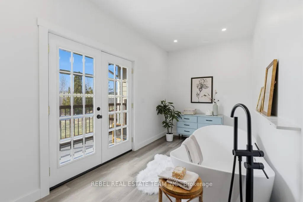 190 Lakeshore Road