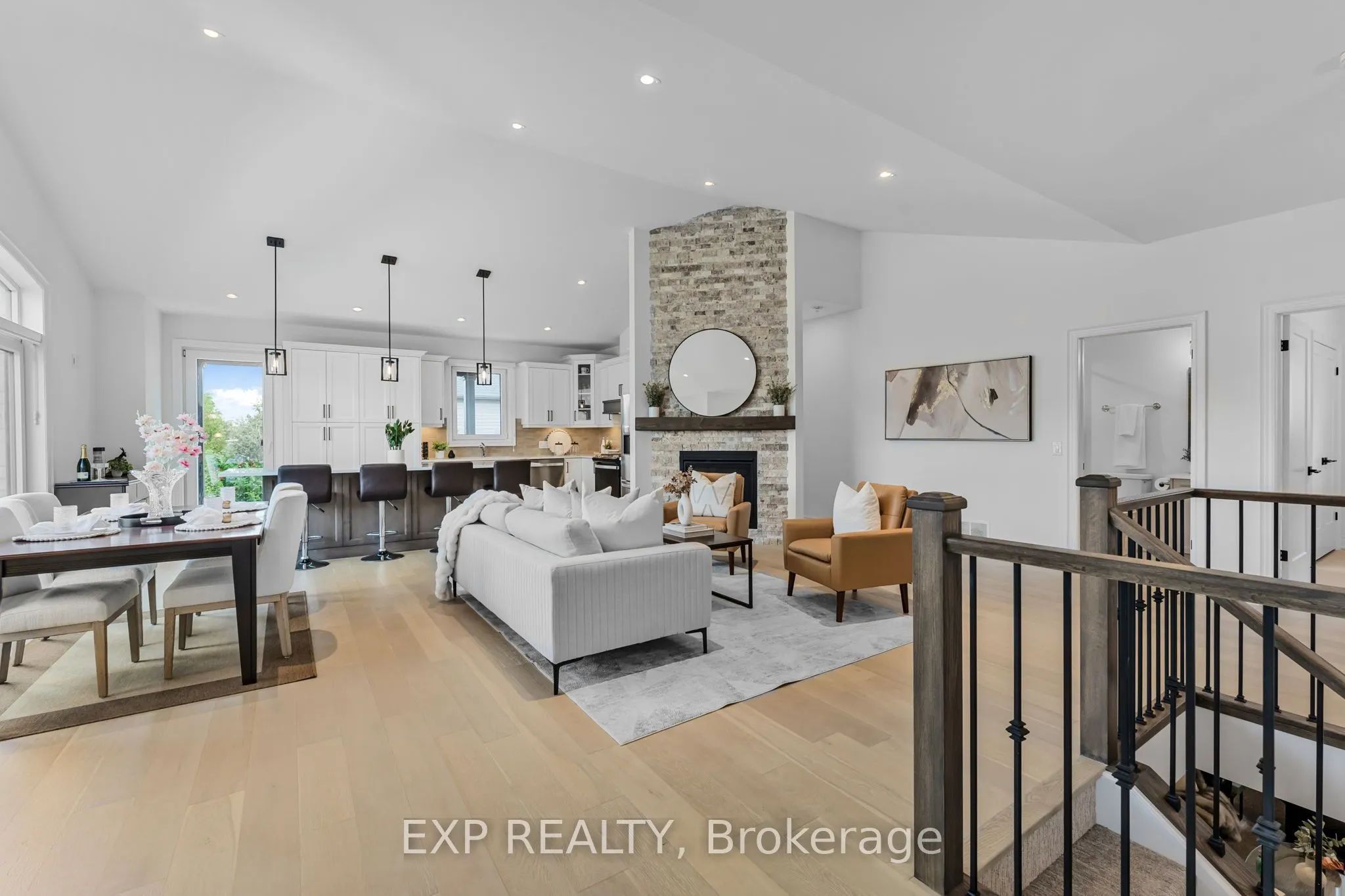 4242 Village Creek Drive