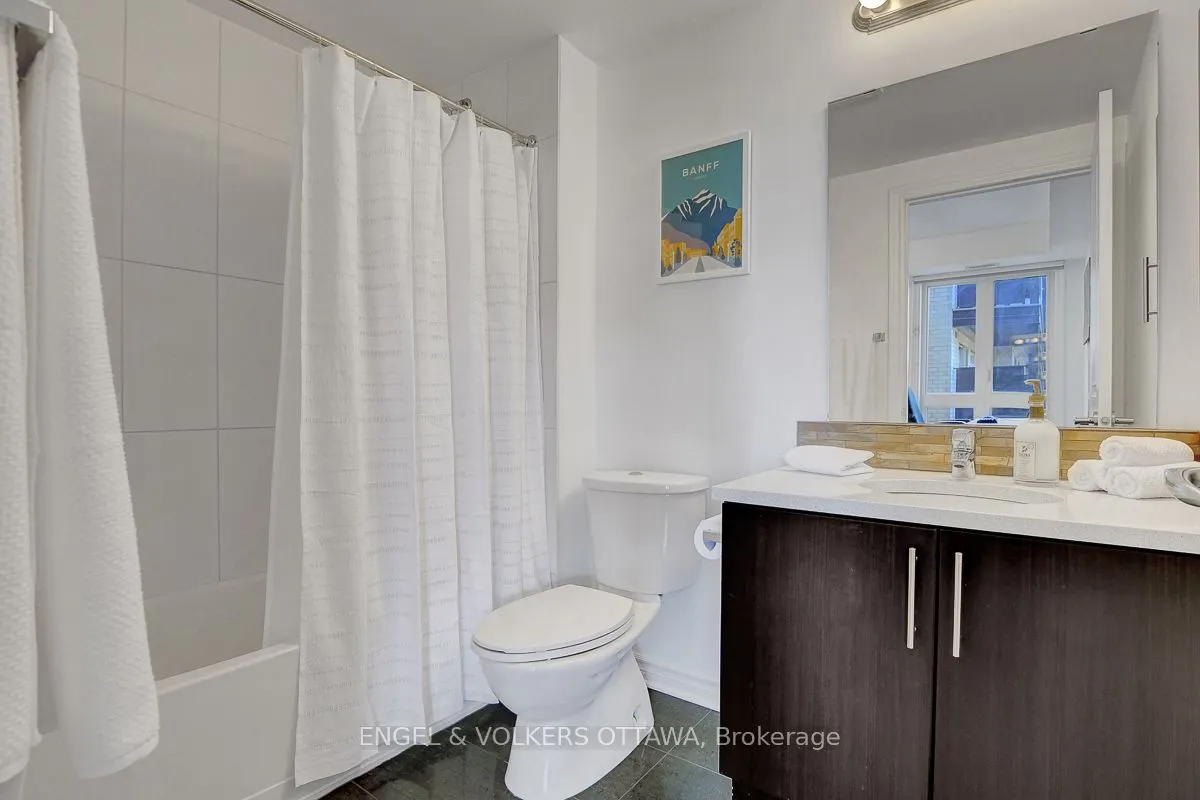 429 Kent Street #428