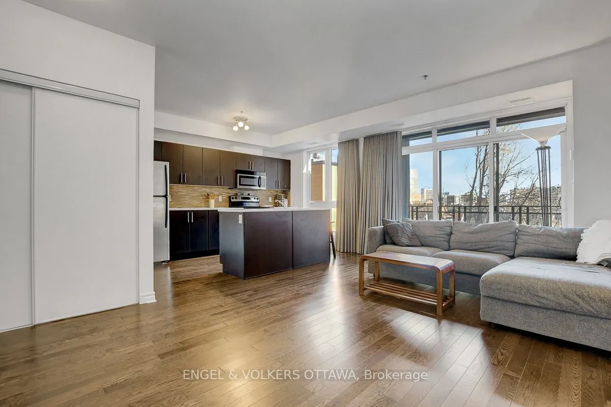429 Kent Street #428