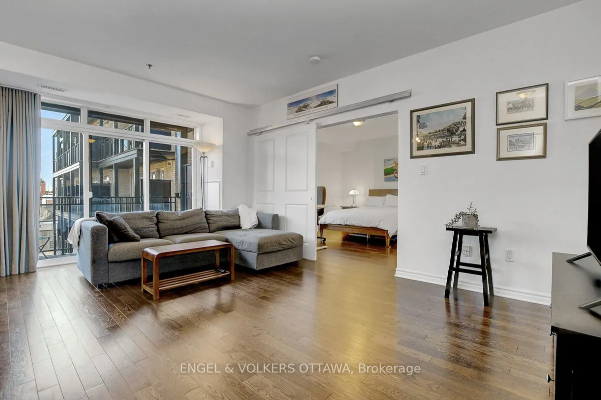 429 Kent Street #428