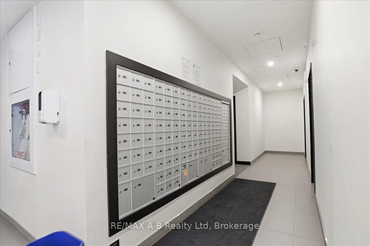 690 King Street W #214