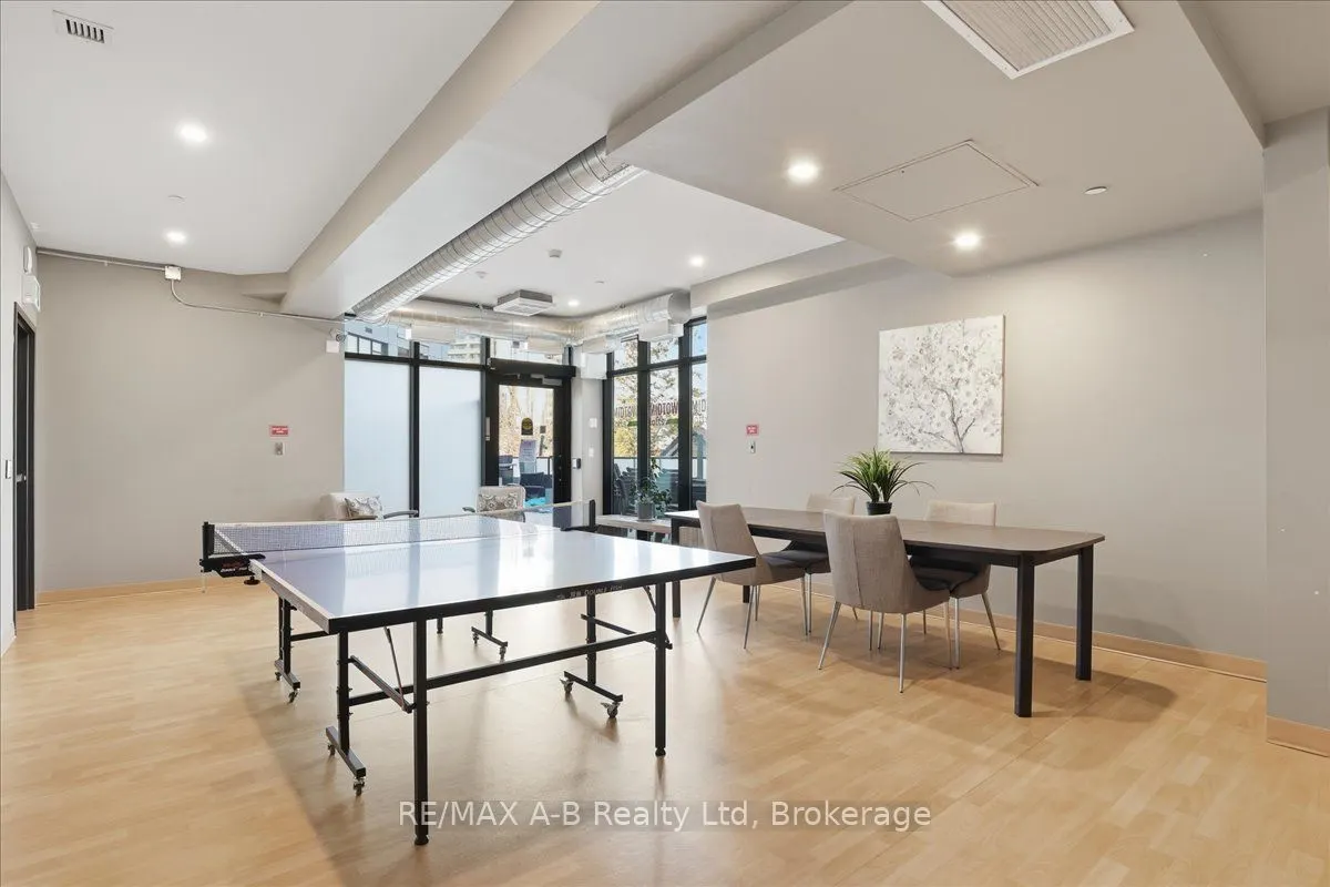 690 King Street W #214
