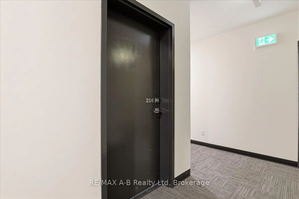 690 King Street W #214