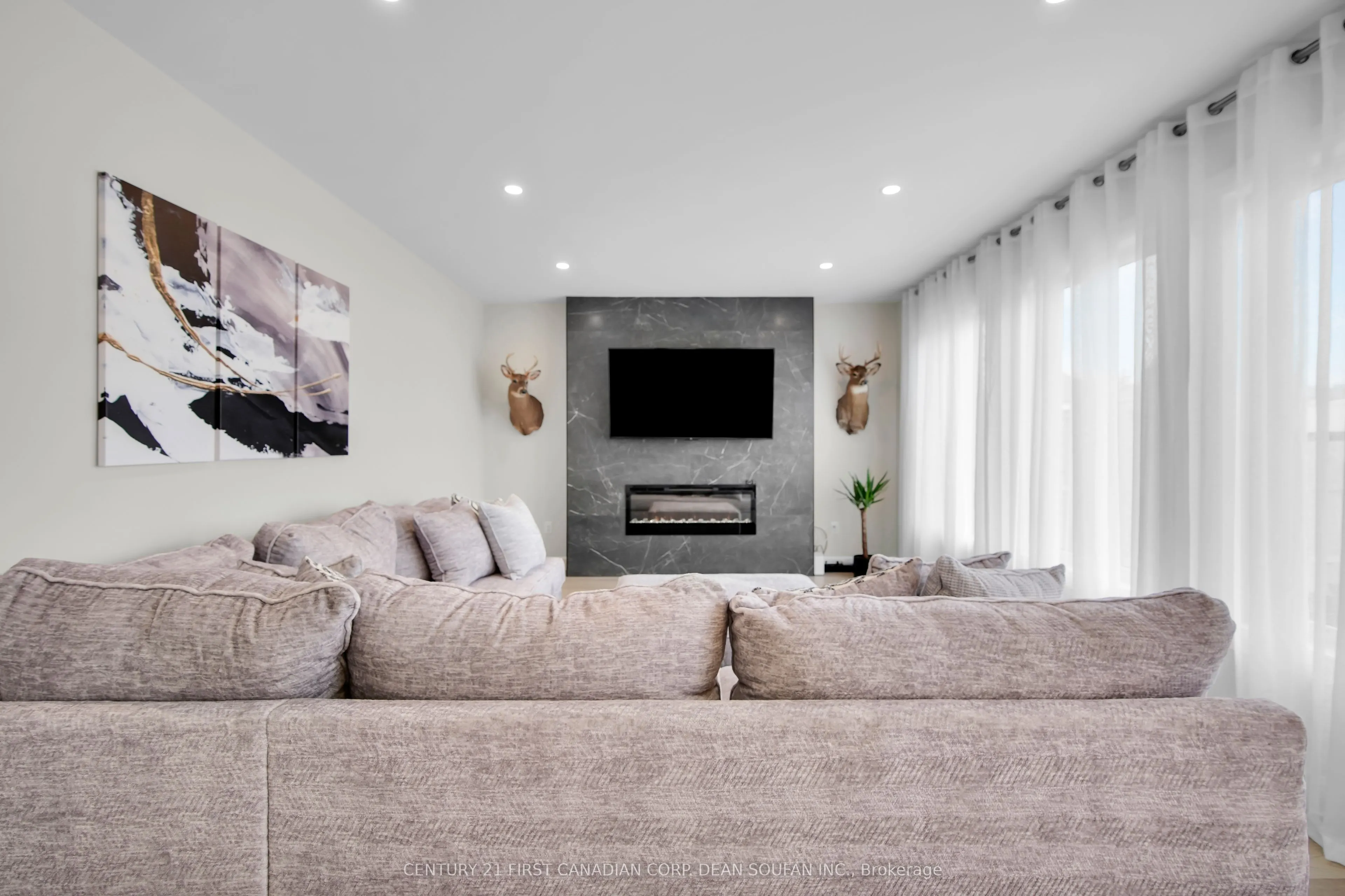 7251 Silver Creek Circle