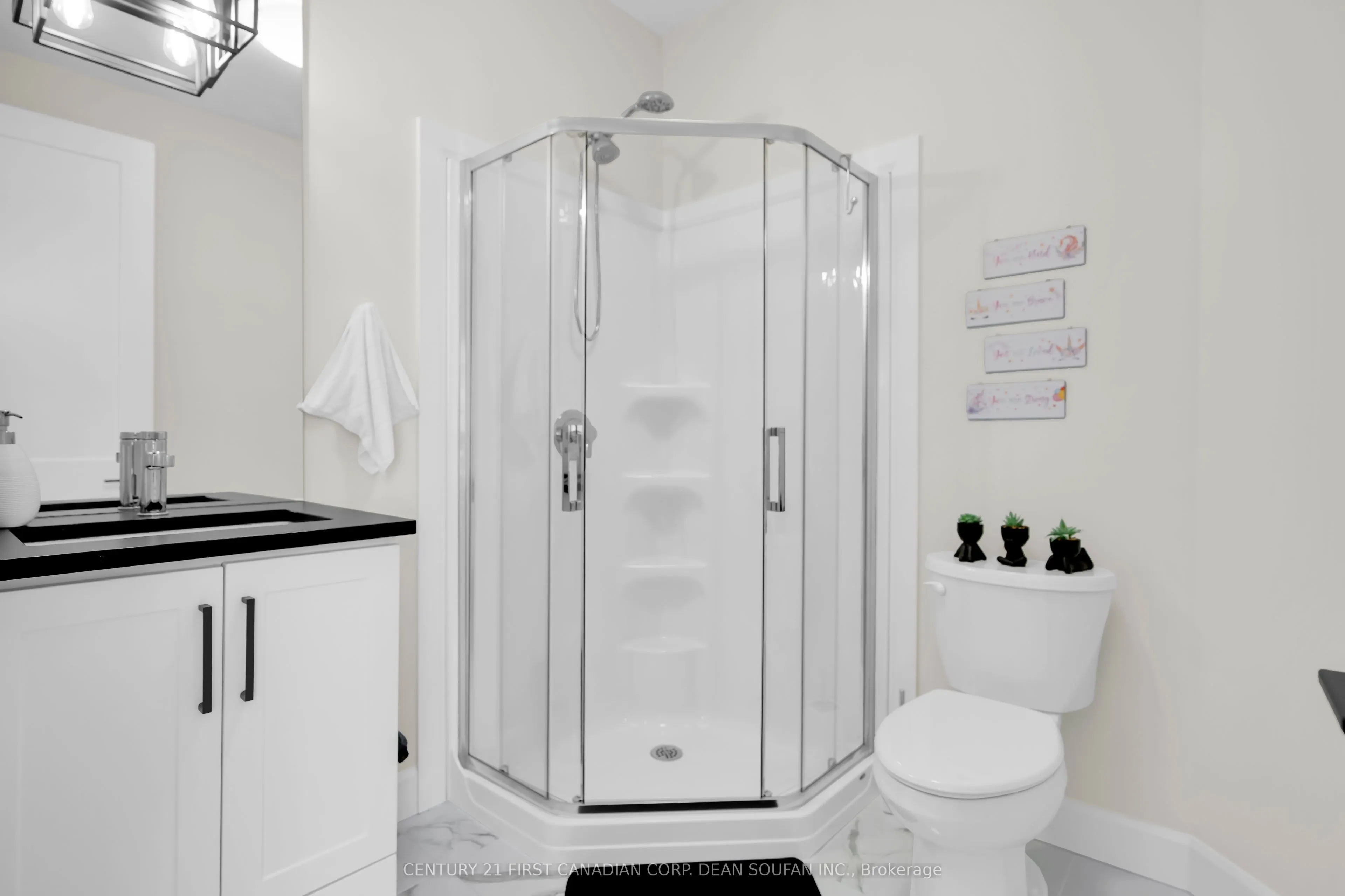 7251 Silver Creek Circle