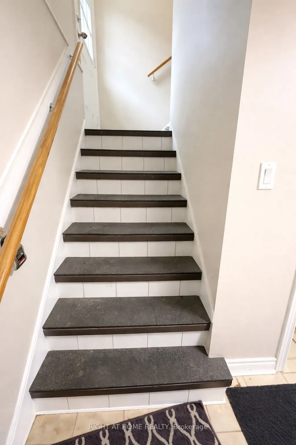 67 Brentwood Drive #Lower