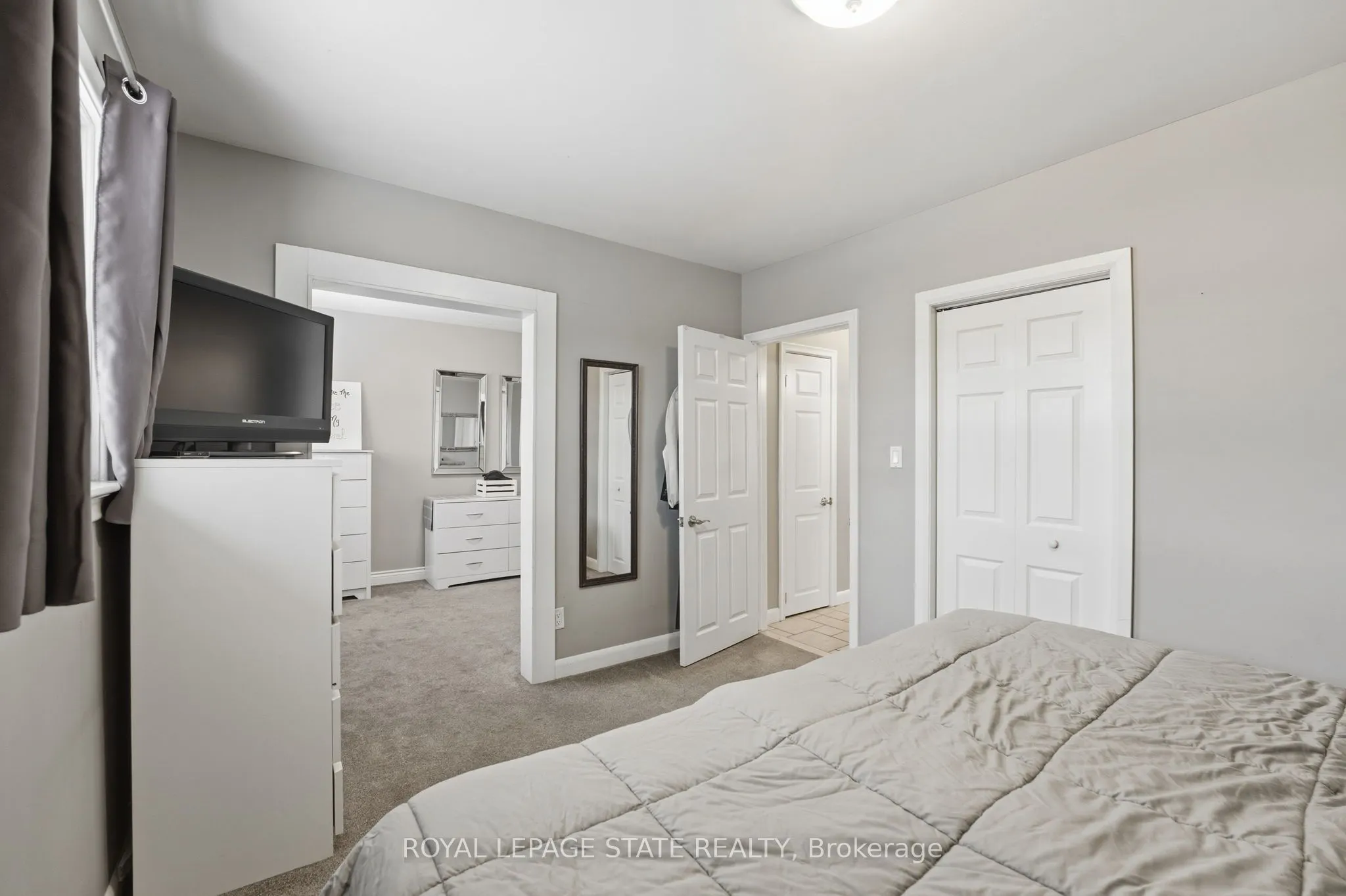 473 Mohawk Road W