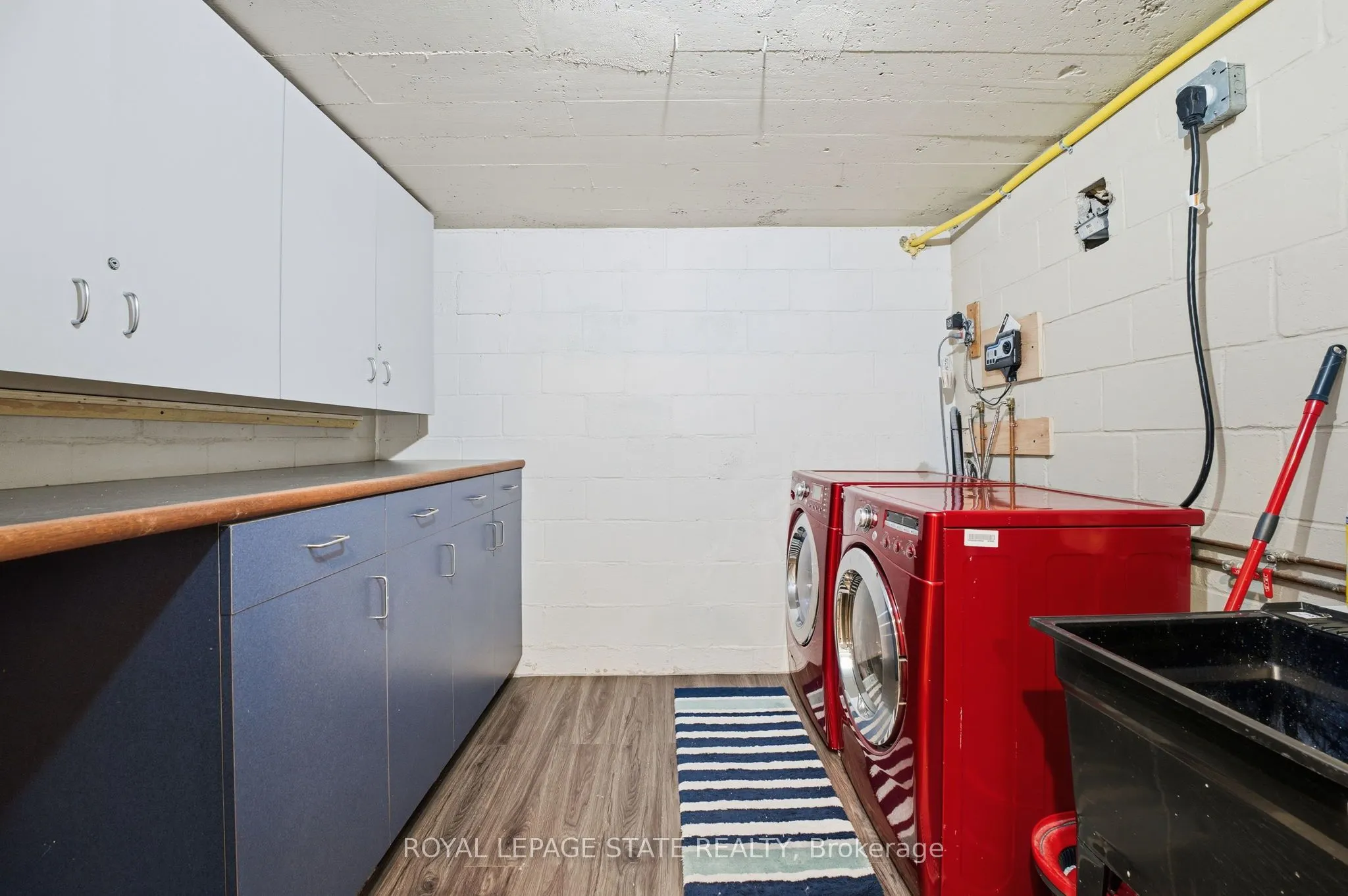 473 Mohawk Road W
