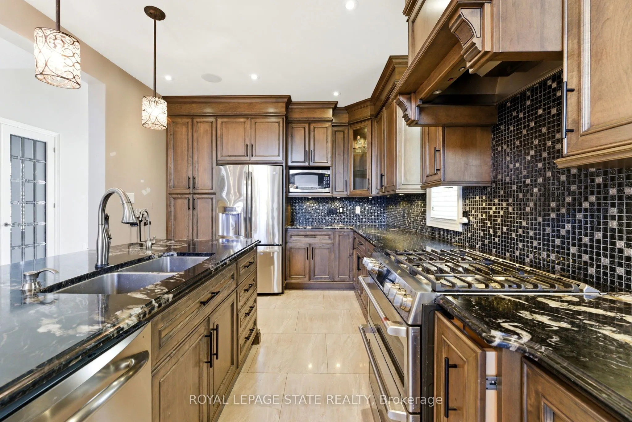 85 Hillcroft Drive