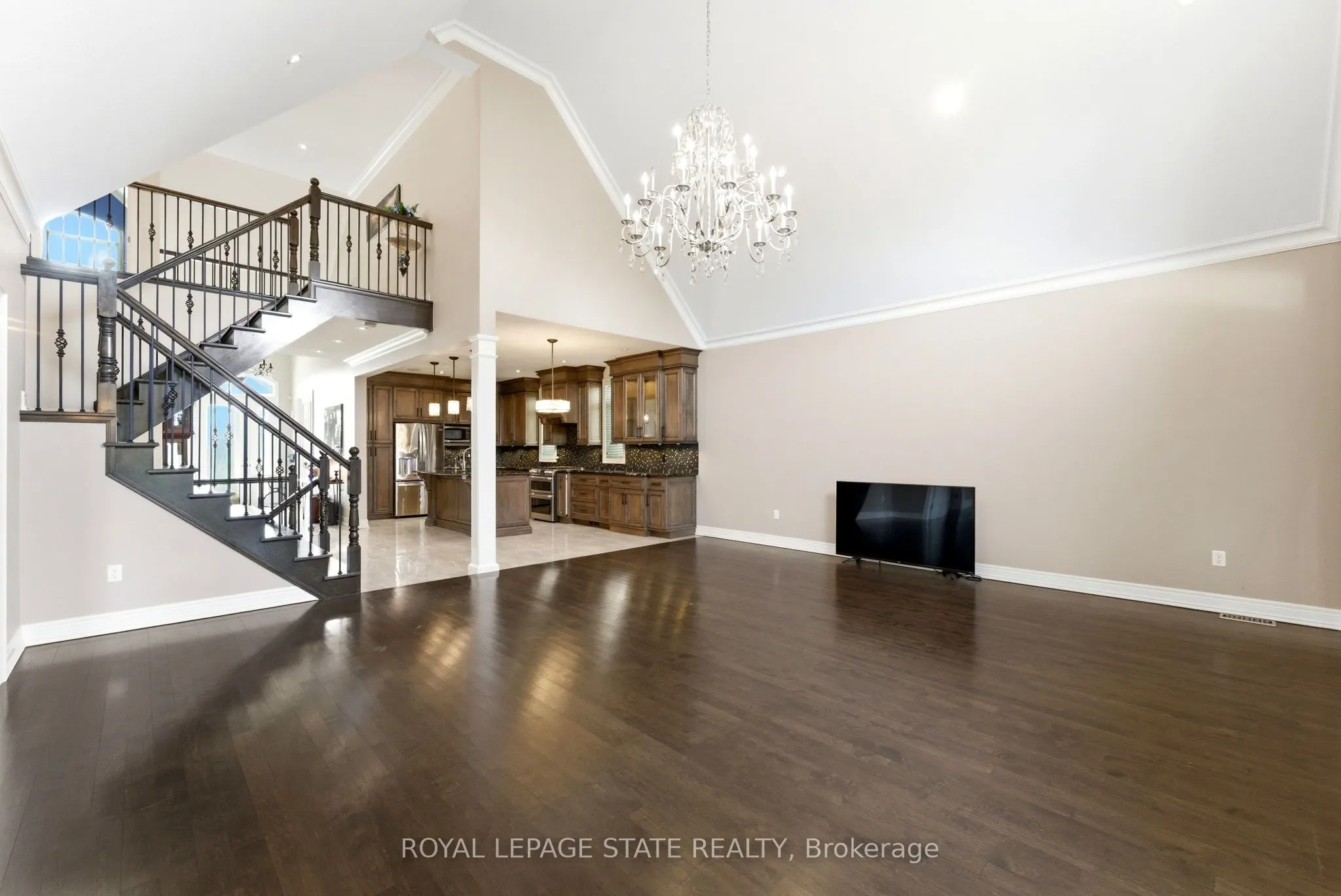 85 Hillcroft Drive
