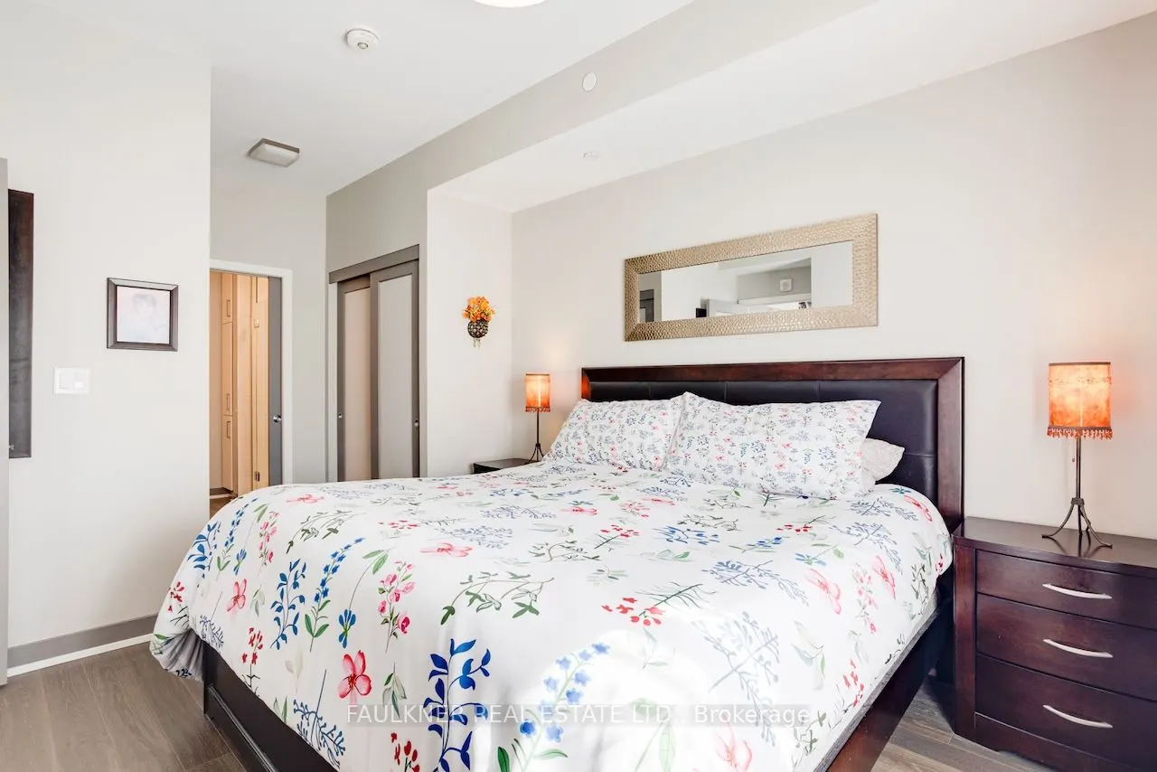 530 De Mazenod Avenue #413